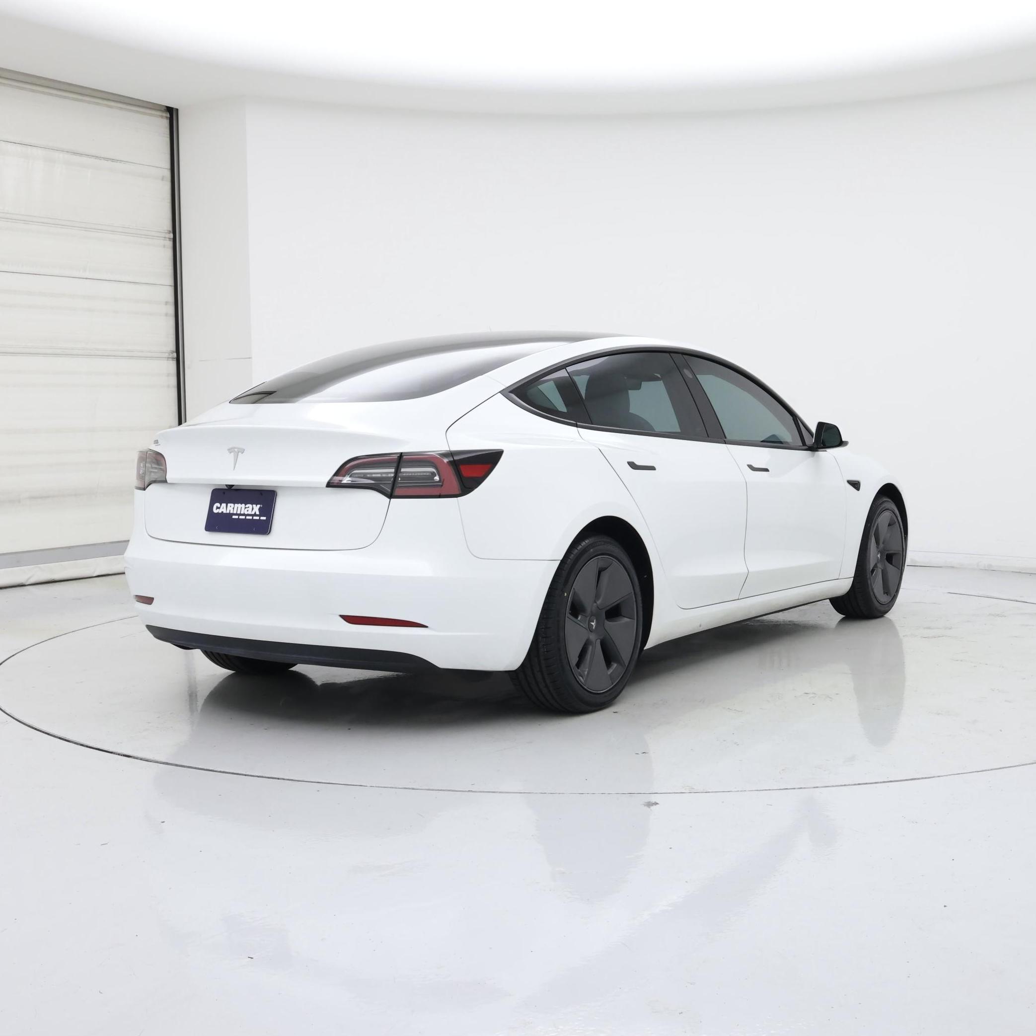 Thumbnail: 2023 Tesla Model 3 - 8