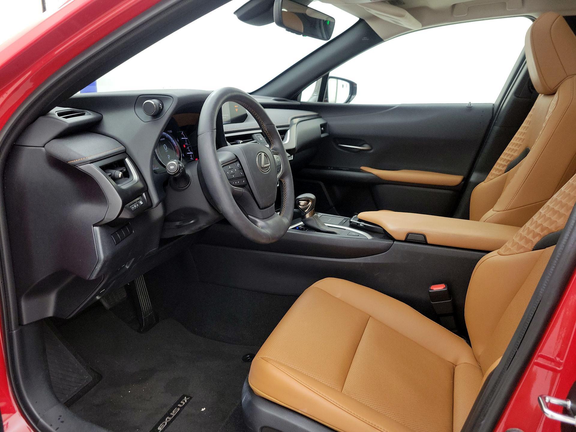 Thumbnail: 2020 Lexus UX - 11
