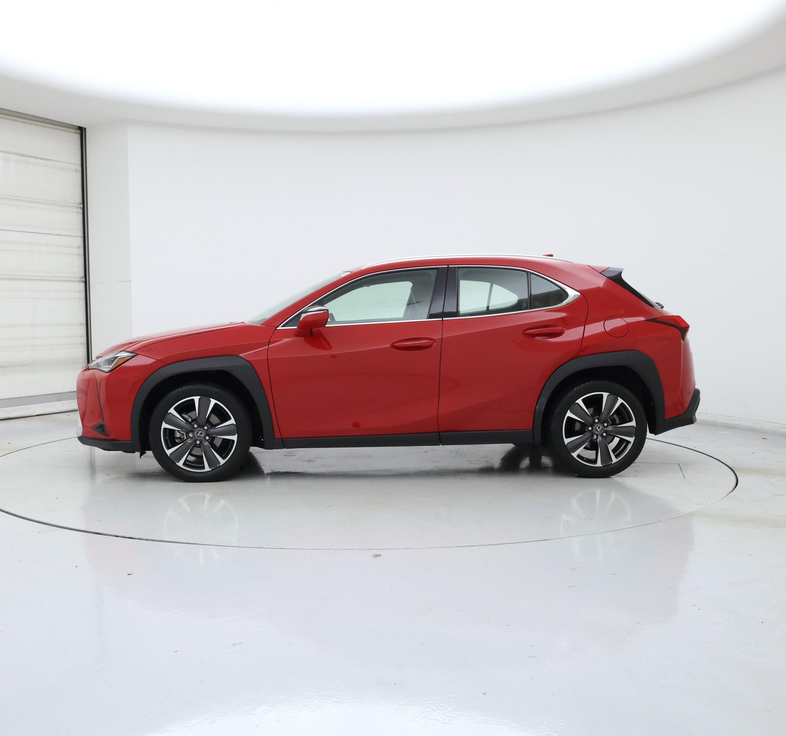 Thumbnail: 2020 Lexus UX - 3
