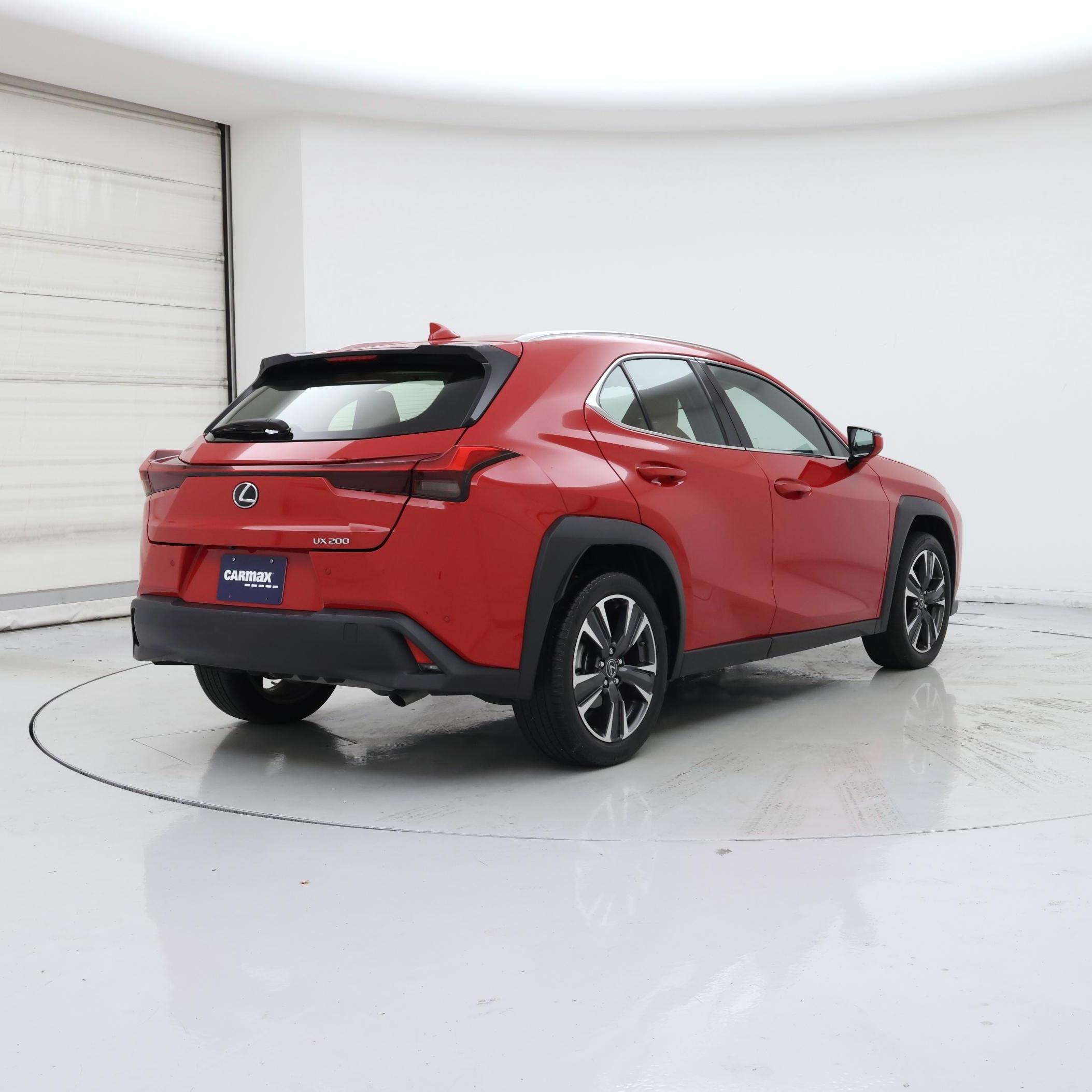 Thumbnail: 2020 Lexus UX - 8
