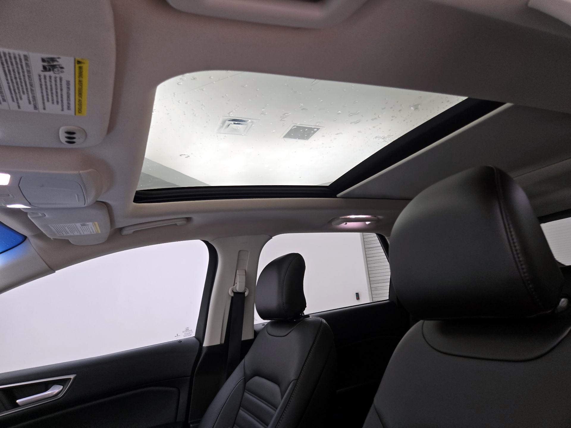 Thumbnail: 2017 Ford Edge - 20