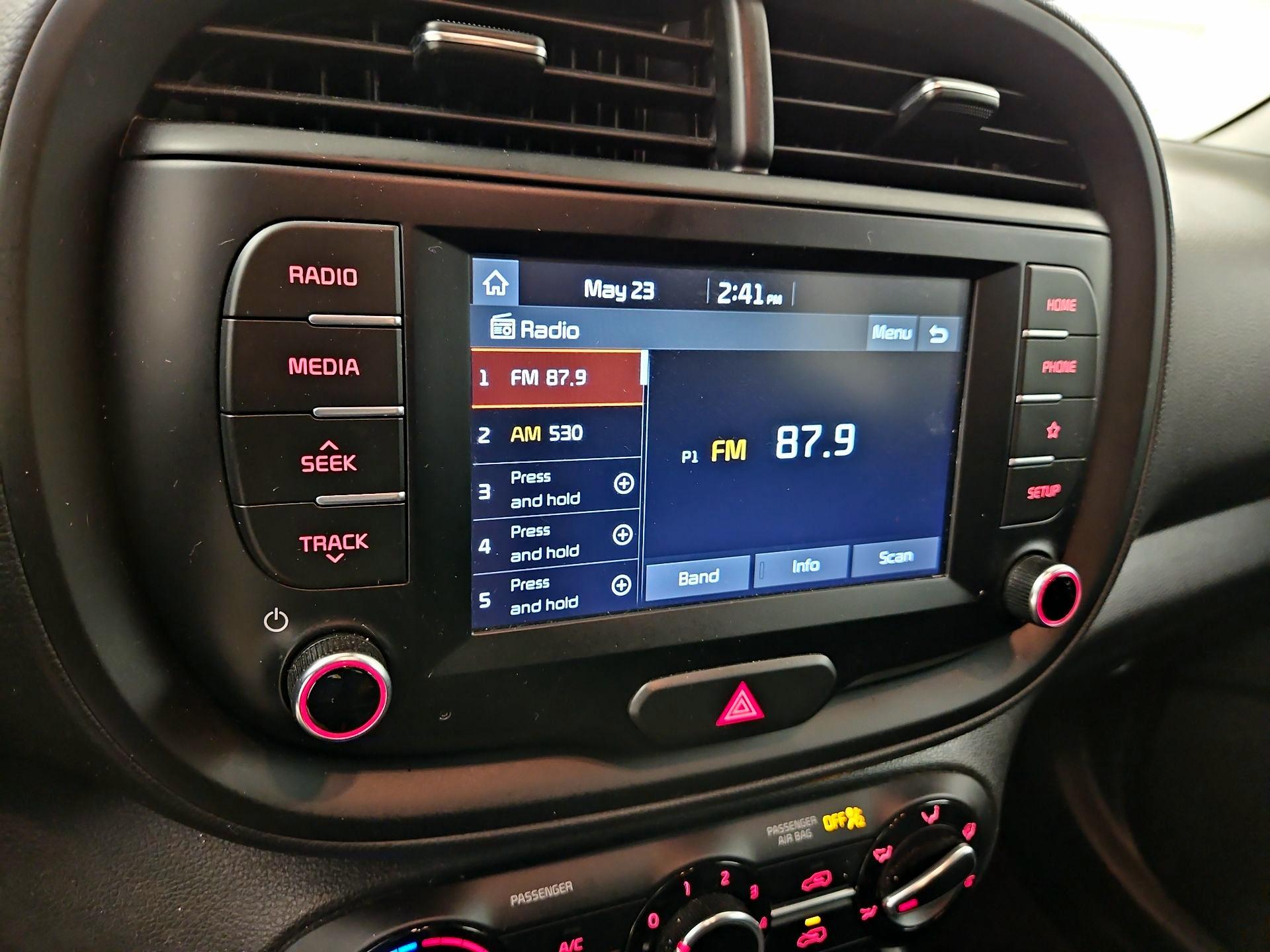Thumbnail: 2020 Kia Soul - 13
