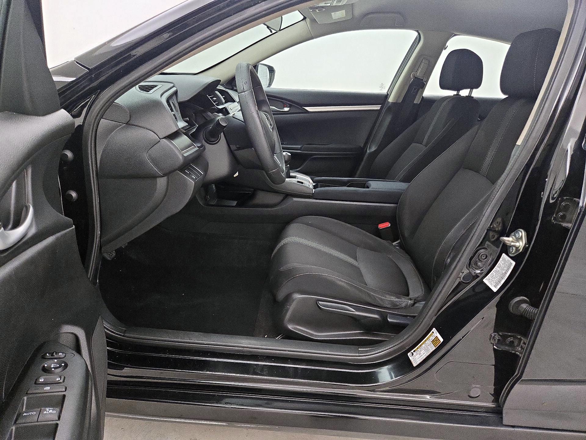 Thumbnail: 2016 Honda Civic - 11
