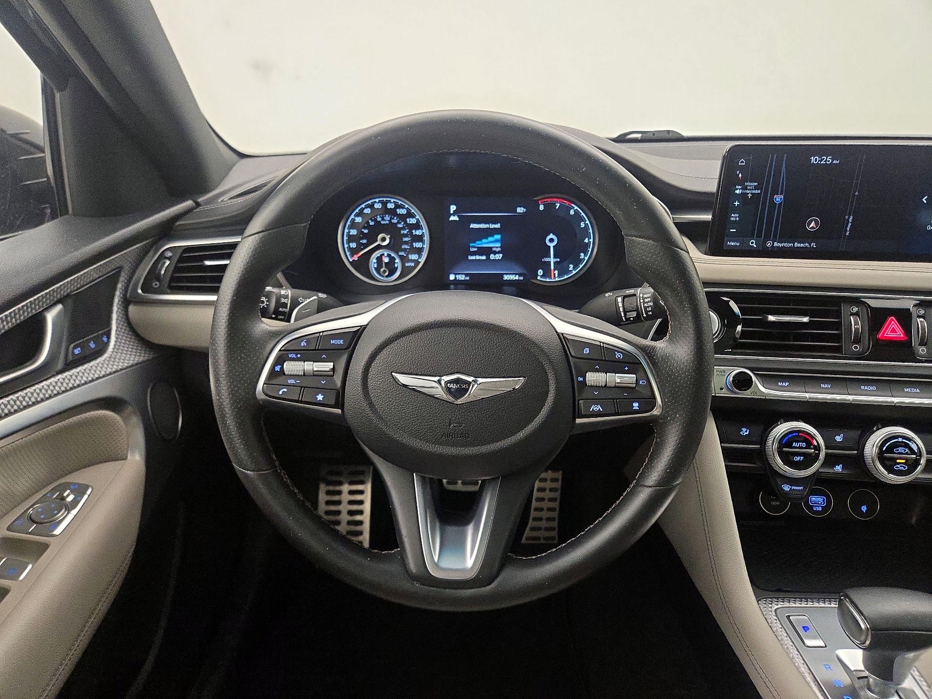 Thumbnail: 2023 Genesis G70 - 10