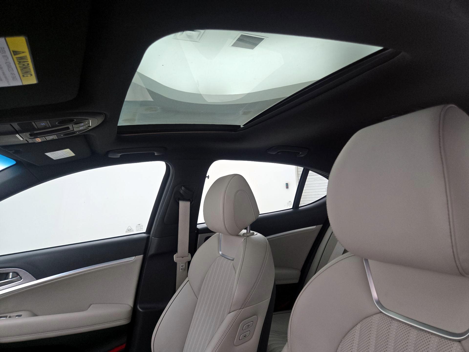 Thumbnail: 2023 Genesis G70 - 20