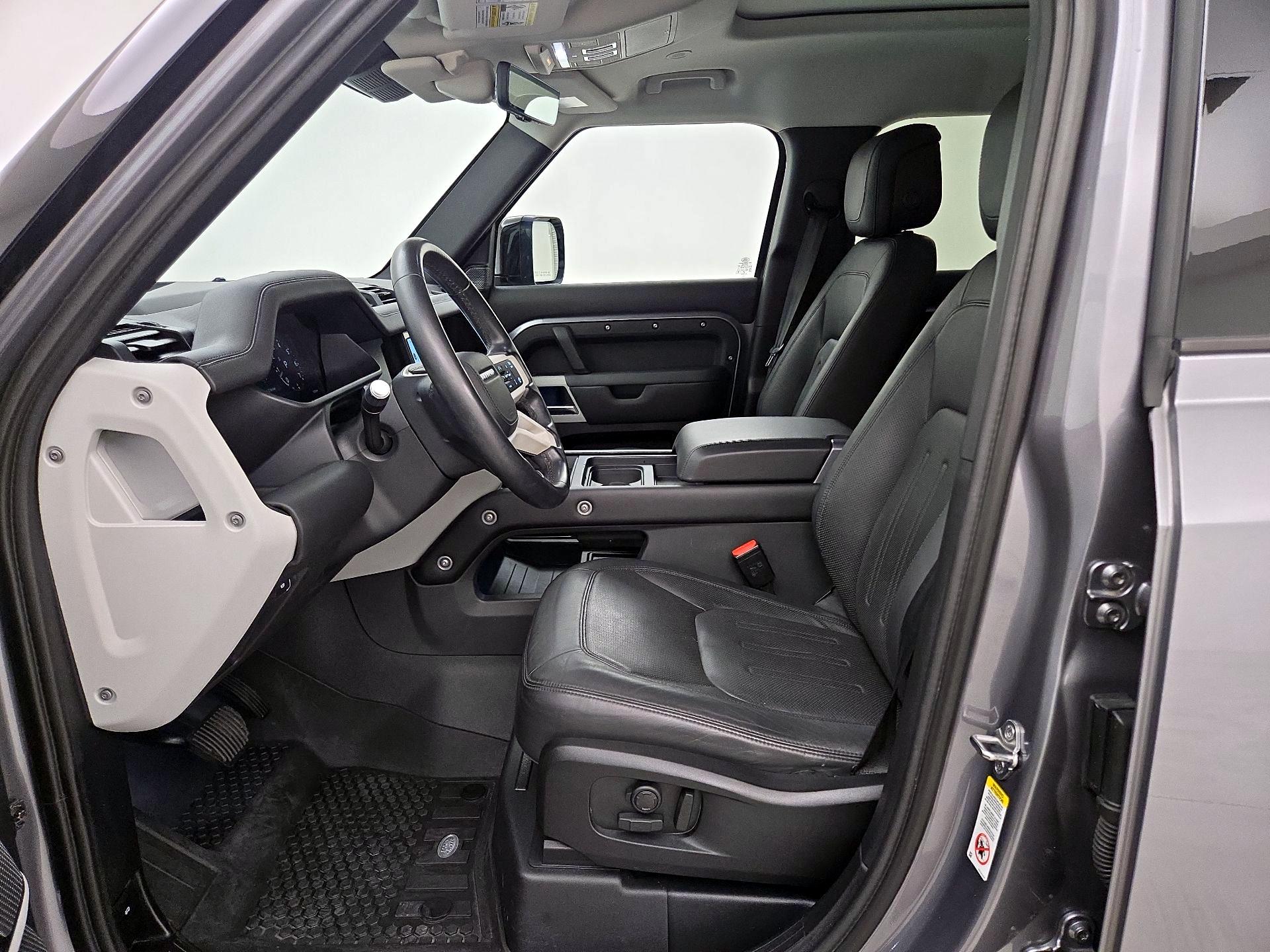 Thumbnail: 2020 Land Rover Defender - 11
