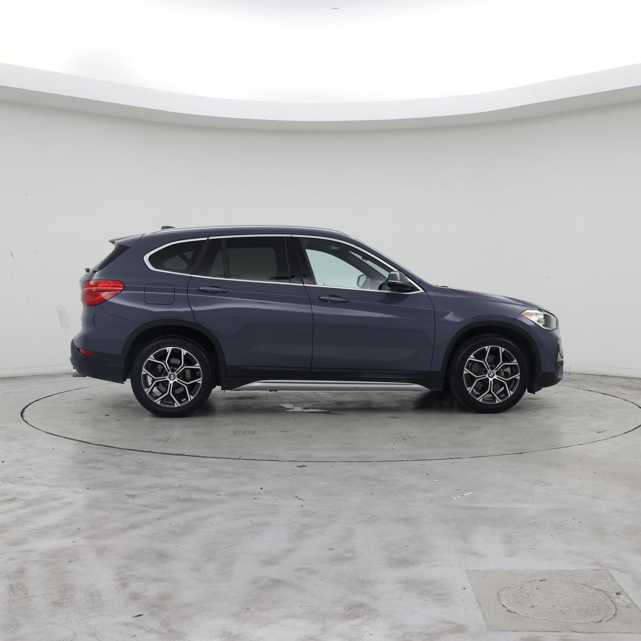 Thumbnail: 2021 BMW X1 - 7