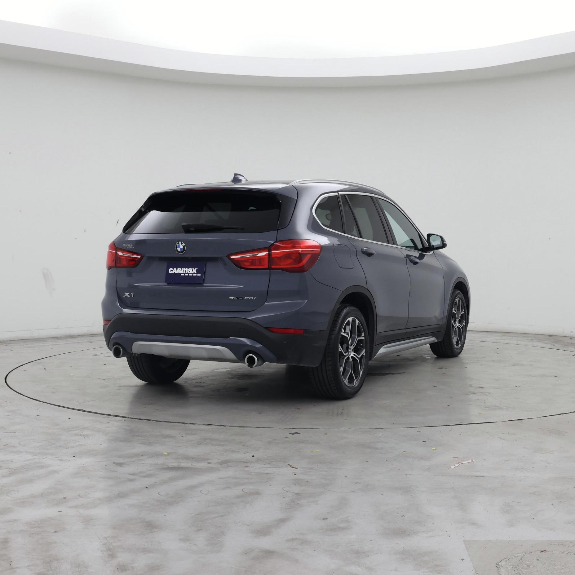 Thumbnail: 2021 BMW X1 - 8