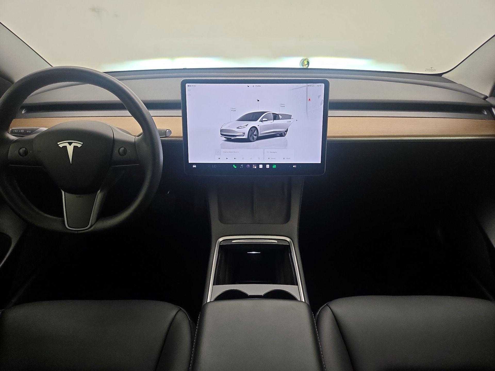 Thumbnail: 2022 Tesla Model 3 - 9
