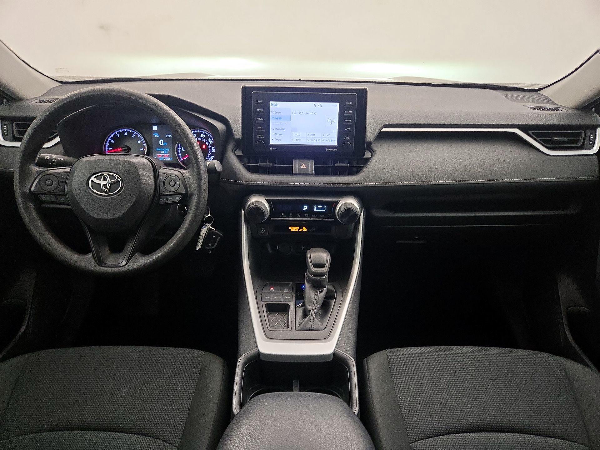 Thumbnail: 2022 Toyota RAV4 - 9