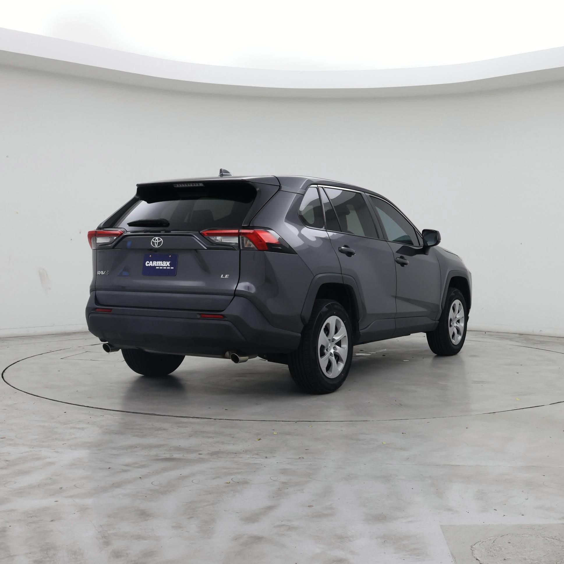 Thumbnail: 2022 Toyota RAV4 - 8