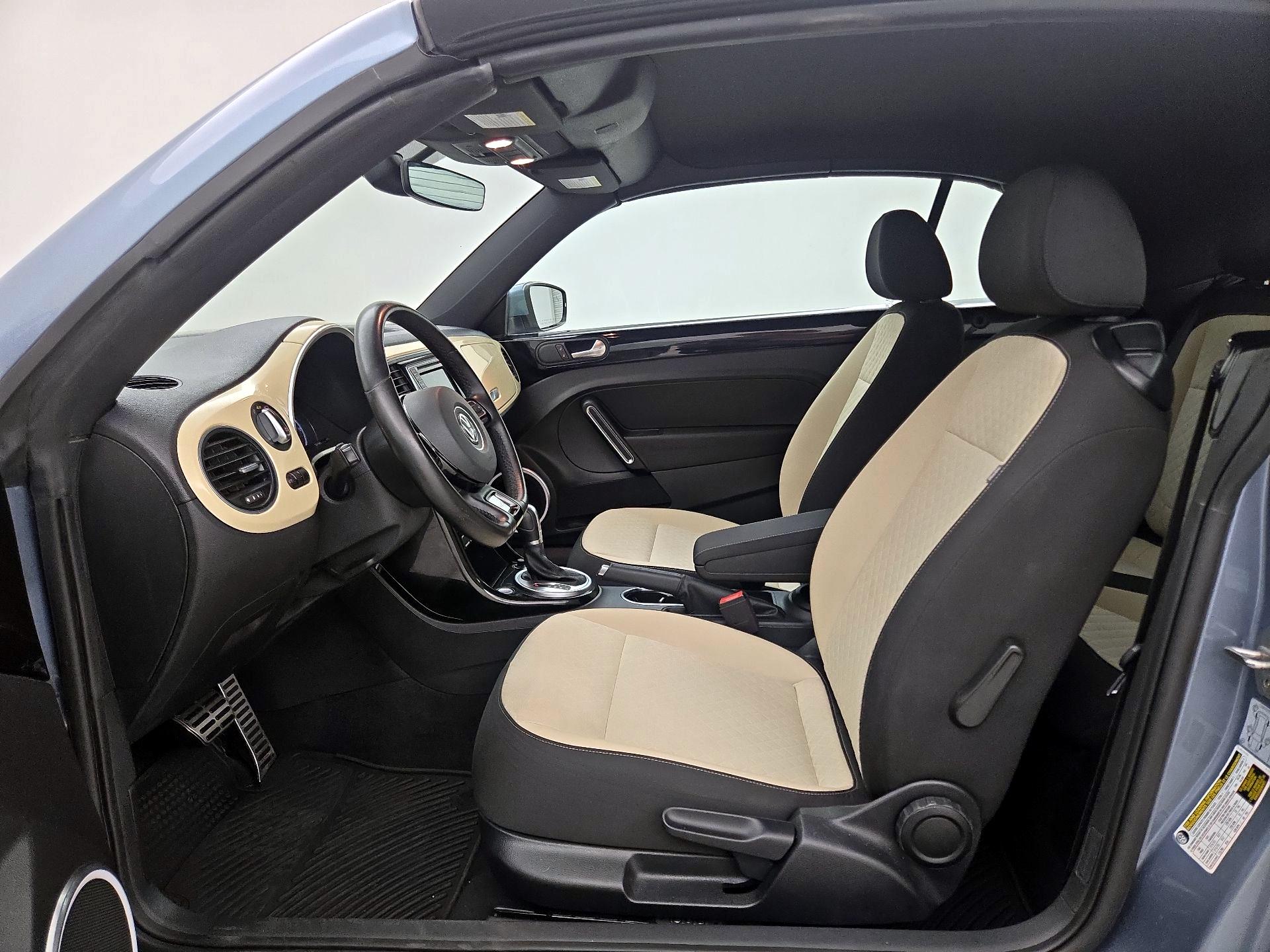 Thumbnail: 2019 Volkswagen Beetle - 11