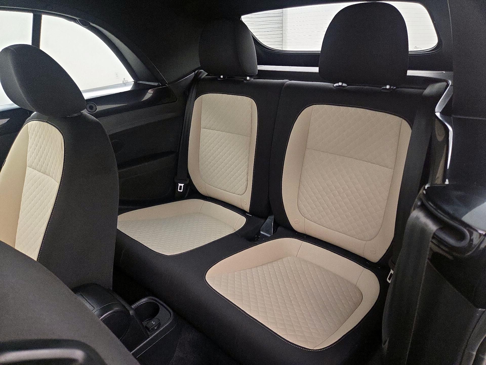 Thumbnail: 2019 Volkswagen Beetle - 19