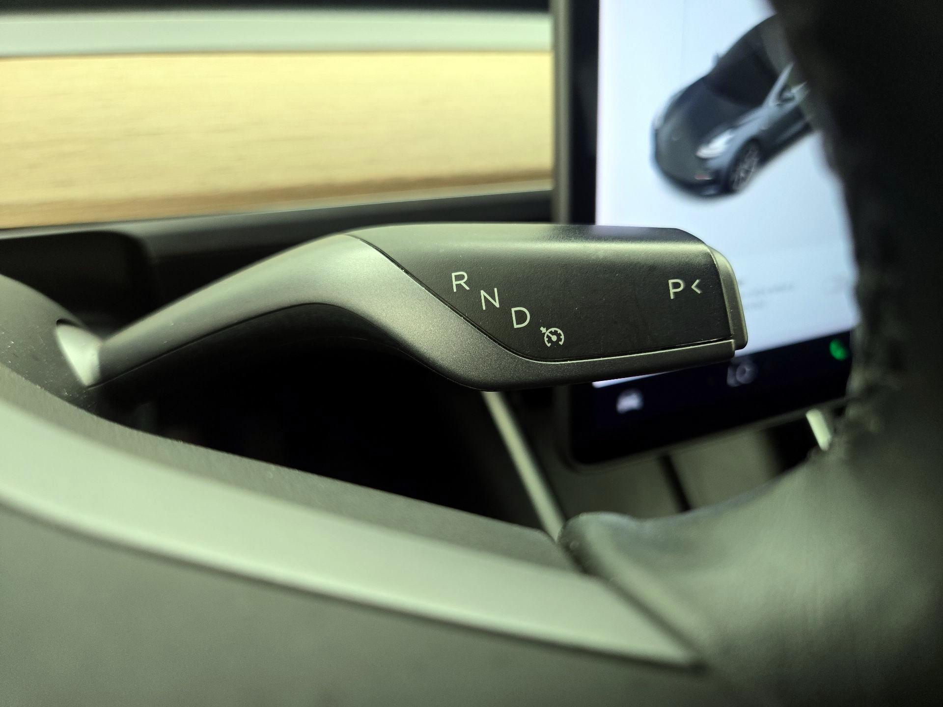 Thumbnail: 2019 Tesla Model 3 - 17