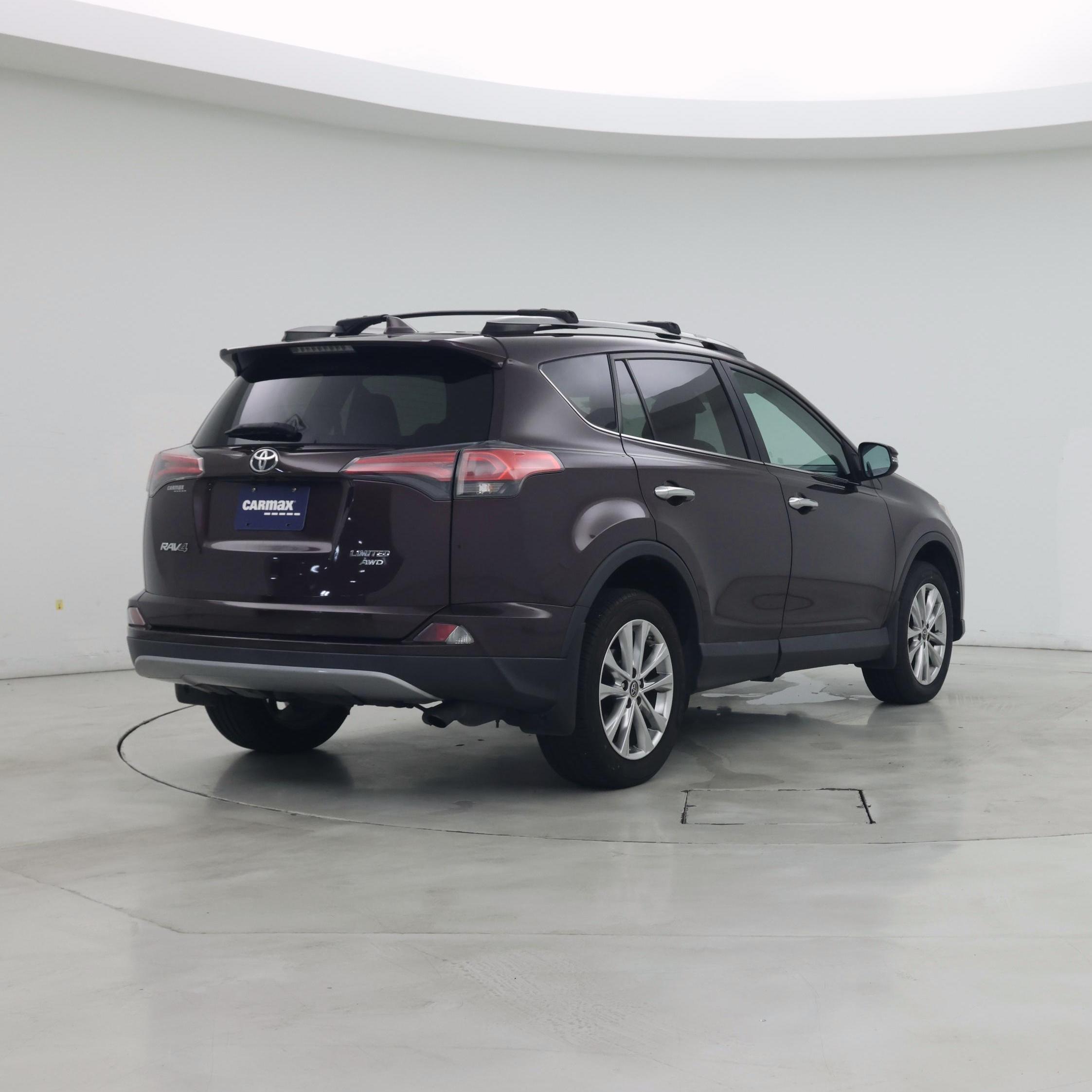 Thumbnail: 2018 Toyota RAV4 - 8