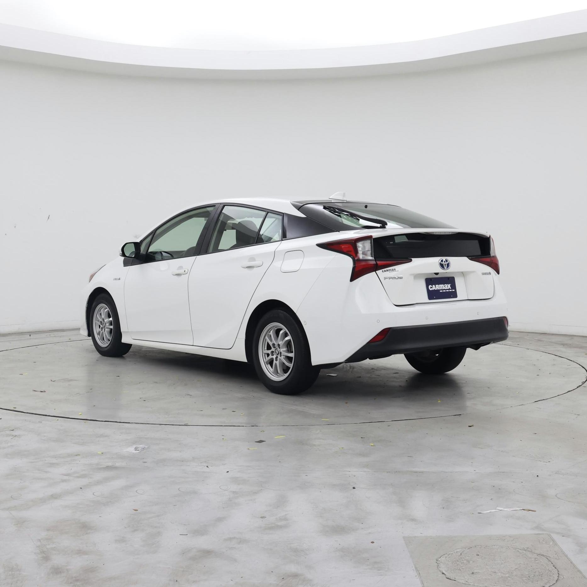 Thumbnail: 2022 Toyota Prius - 2