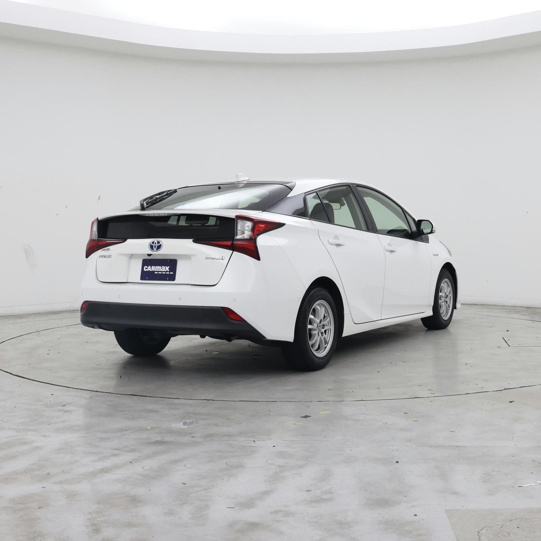 Thumbnail: 2022 Toyota Prius - 8