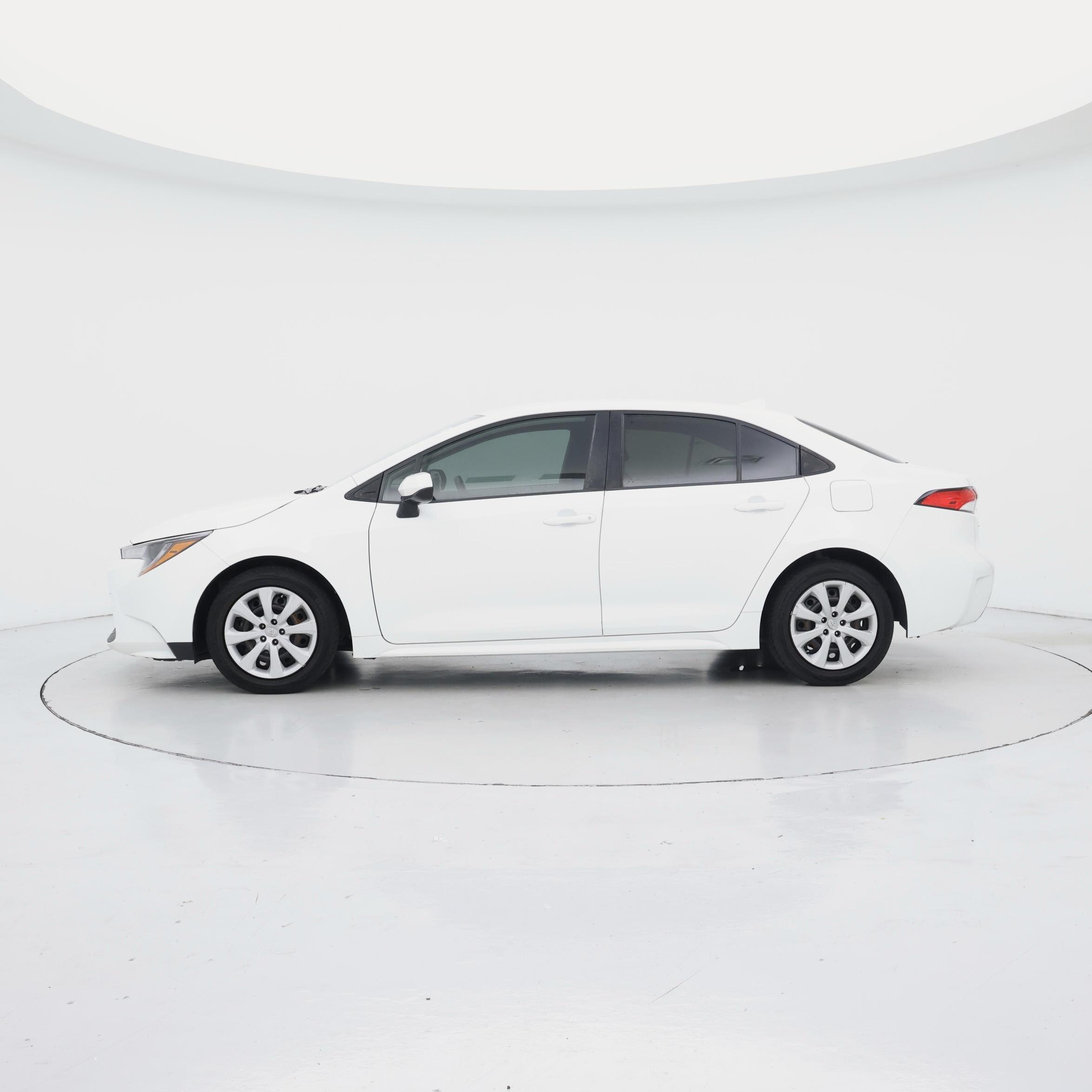 Thumbnail: 2022 Toyota Corolla - 3