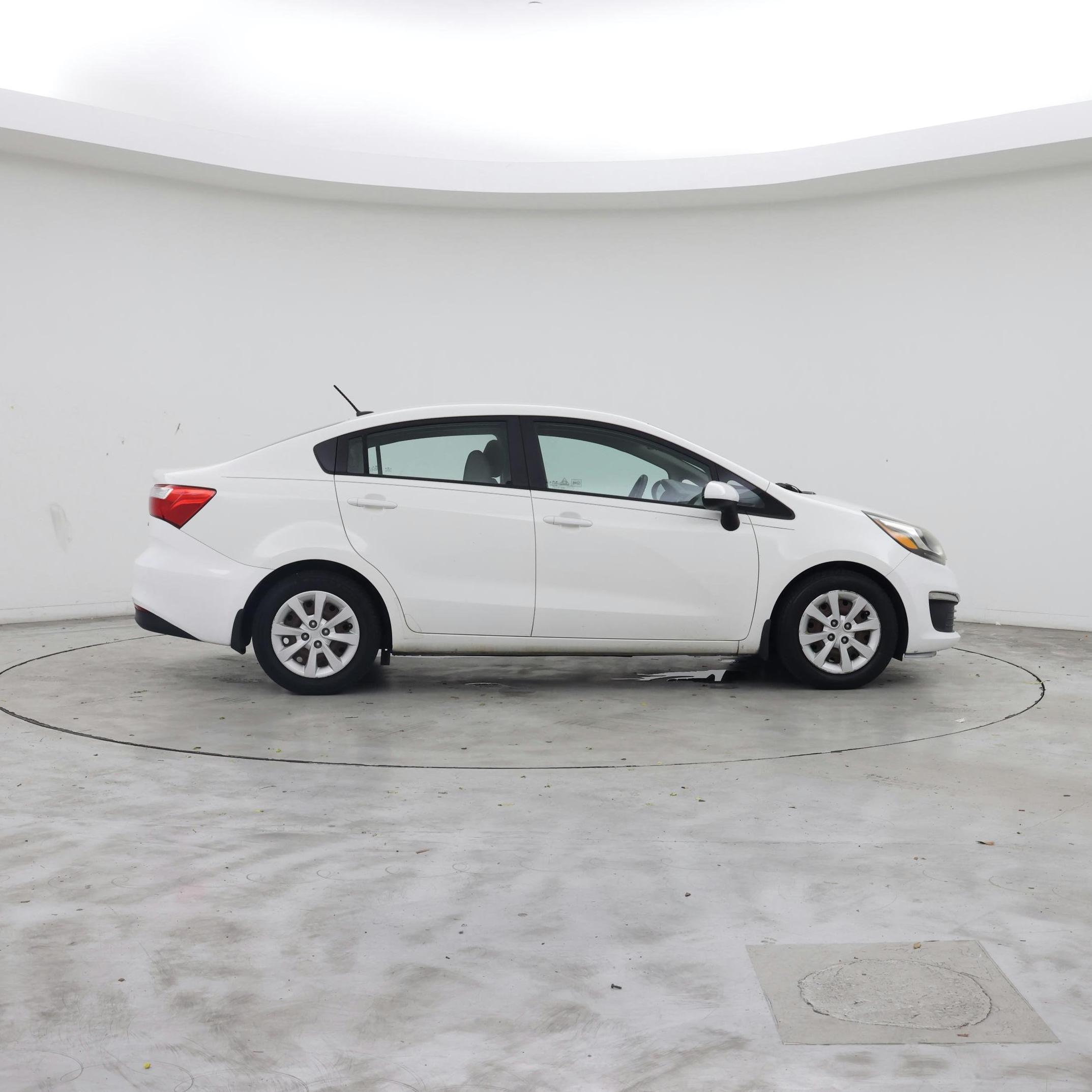 Thumbnail: 2016 Kia Rio - 7