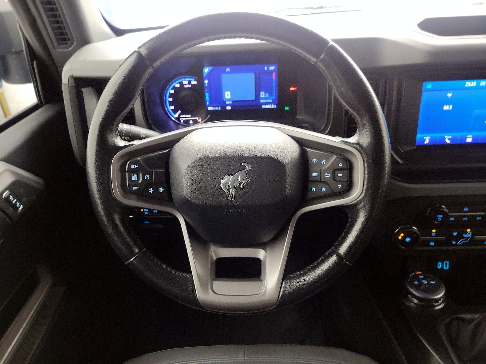 2021 Ford Bronco 4-Door Black Diamond - Photo 11