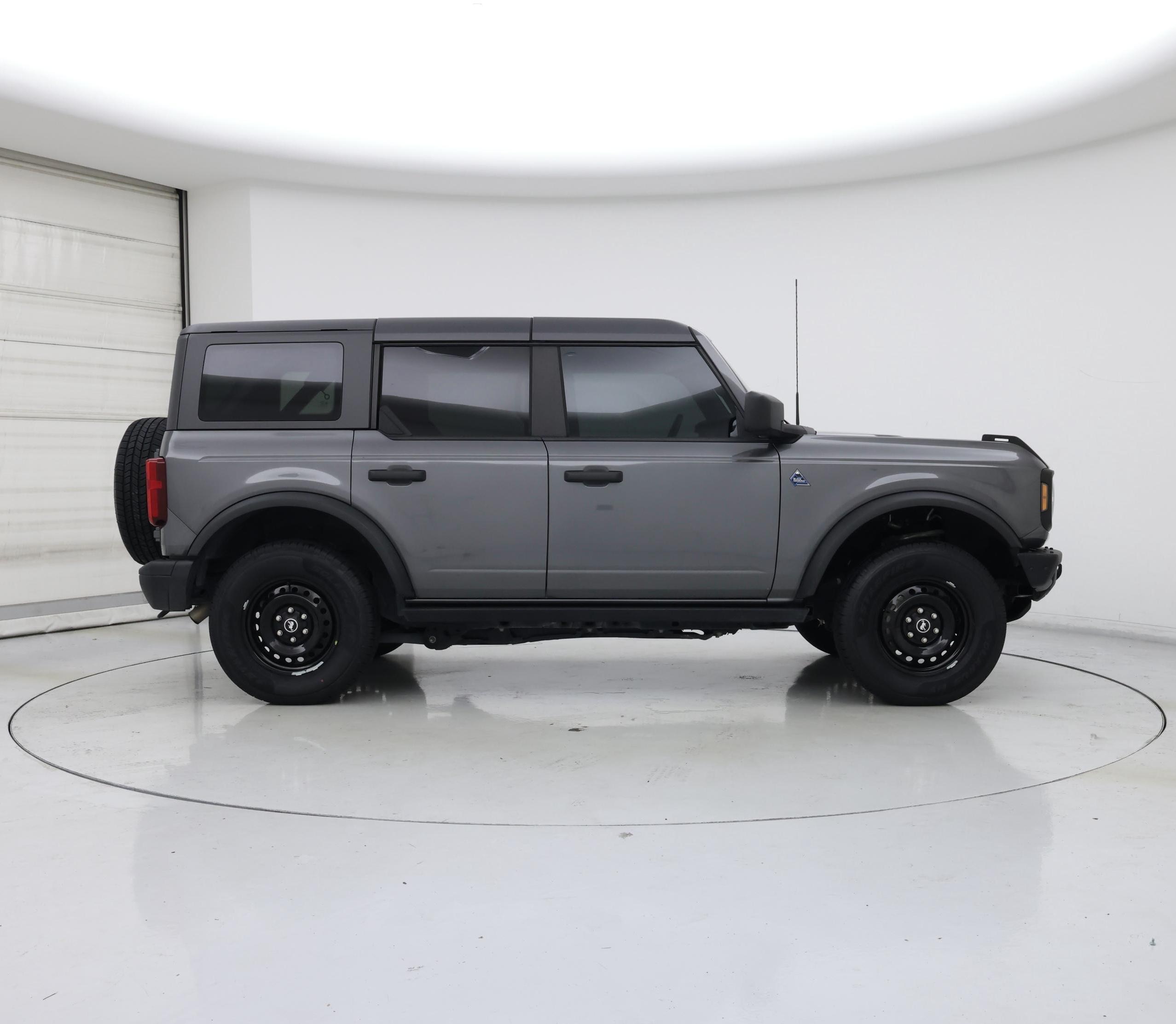 Thumbnail: 2021 Ford Bronco - 7