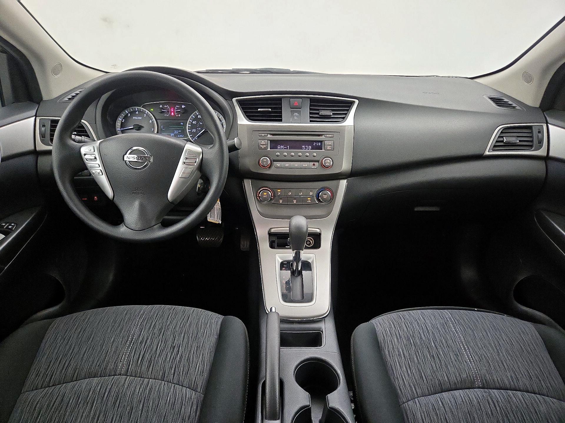 Thumbnail: 2014 Nissan Sentra - 9