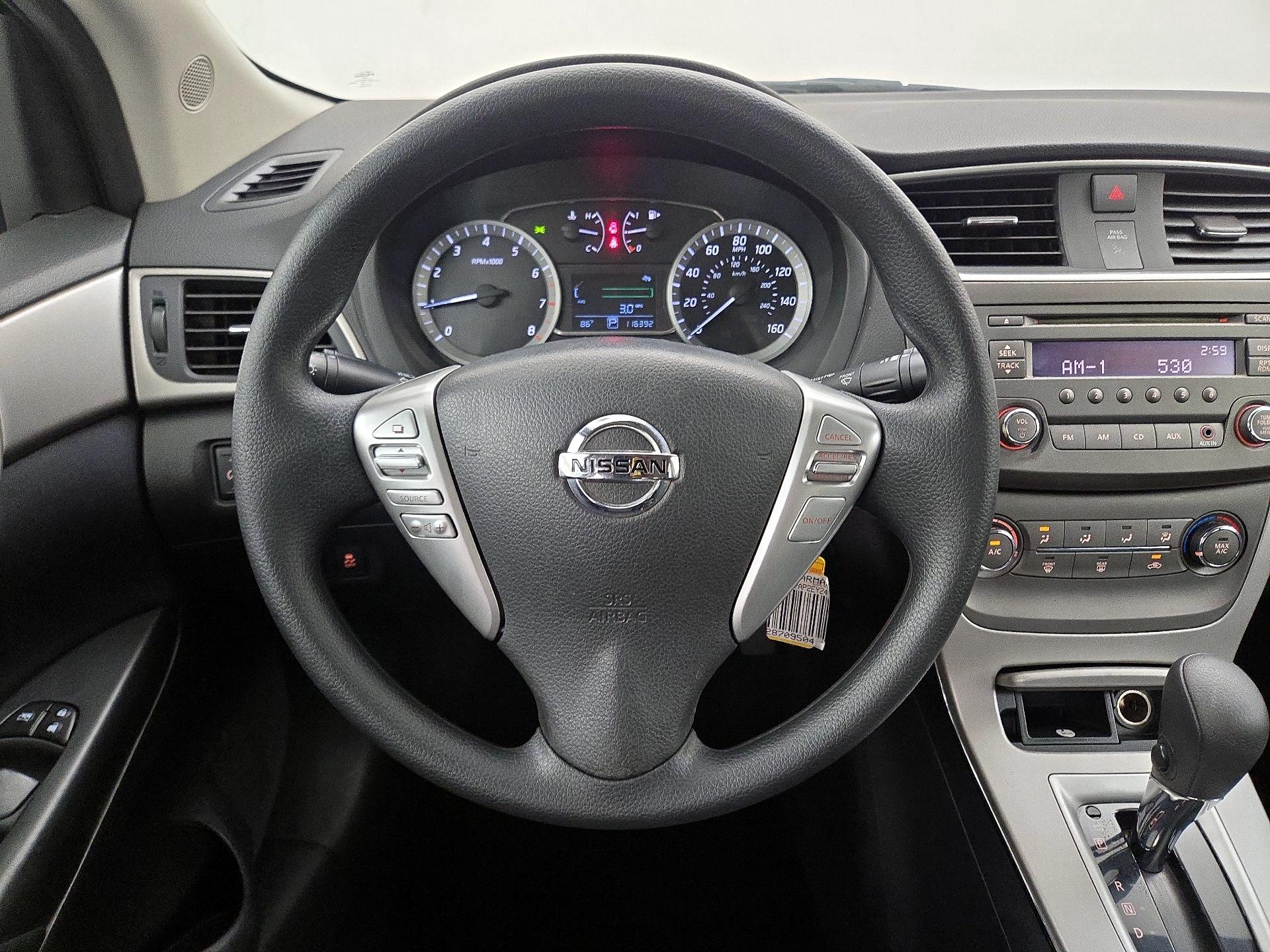 Thumbnail: 2014 Nissan Sentra - 10
