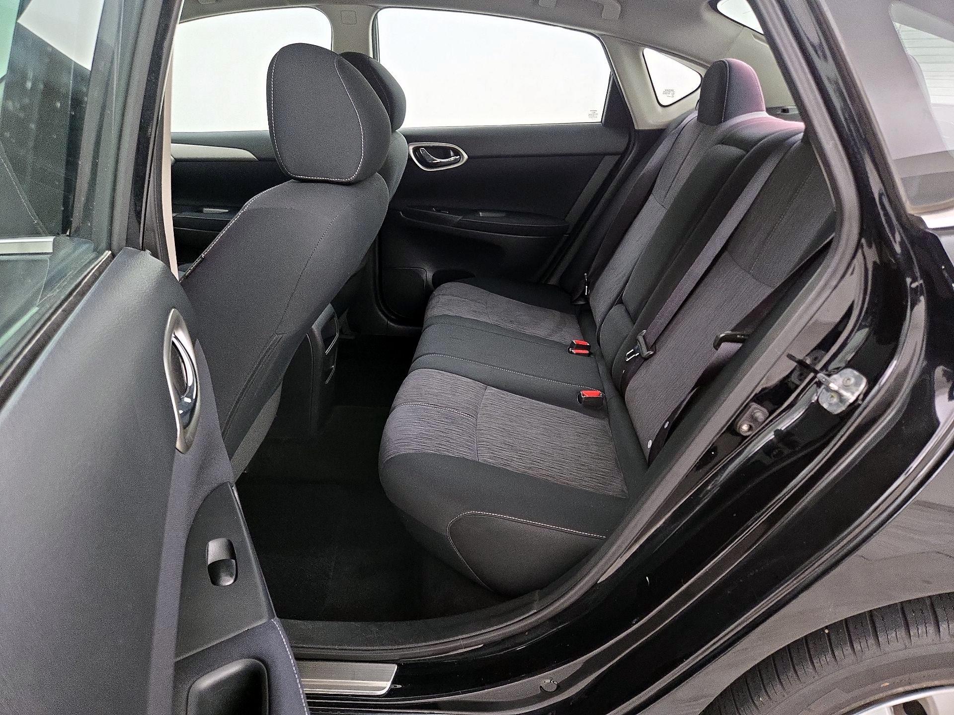 Thumbnail: 2014 Nissan Sentra - 18