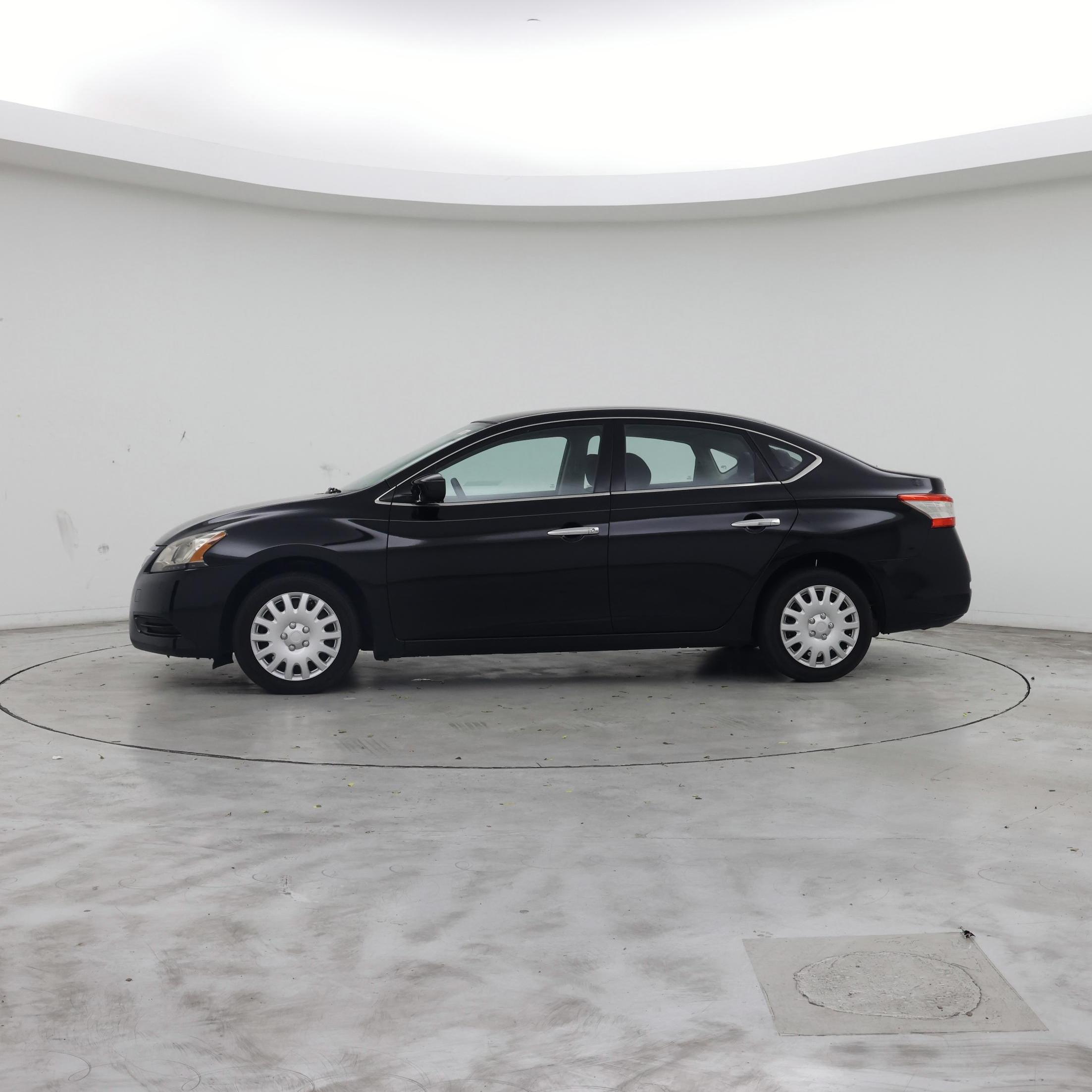 Thumbnail: 2014 Nissan Sentra - 3