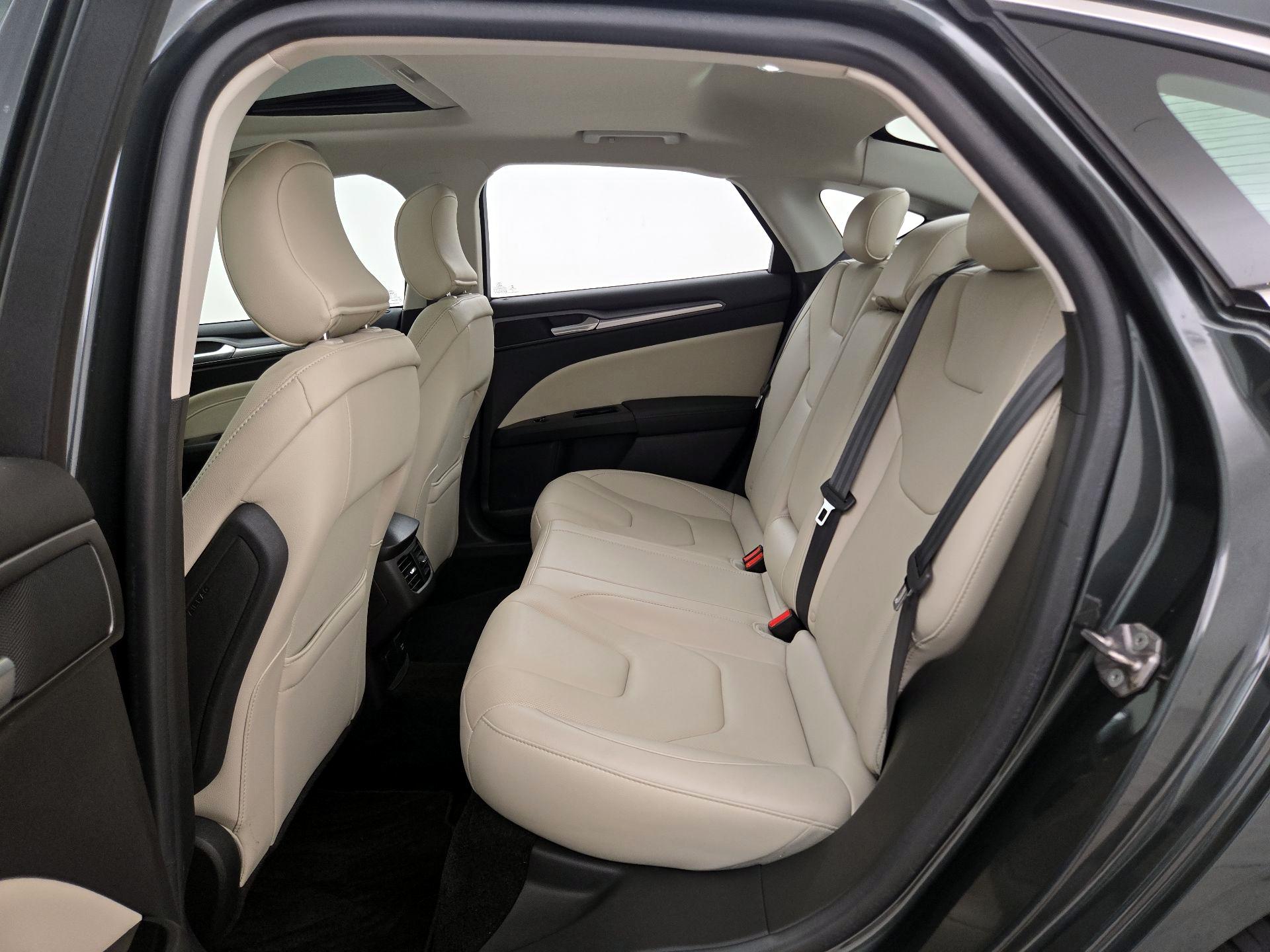 Thumbnail: 2016 Ford Fusion - 20