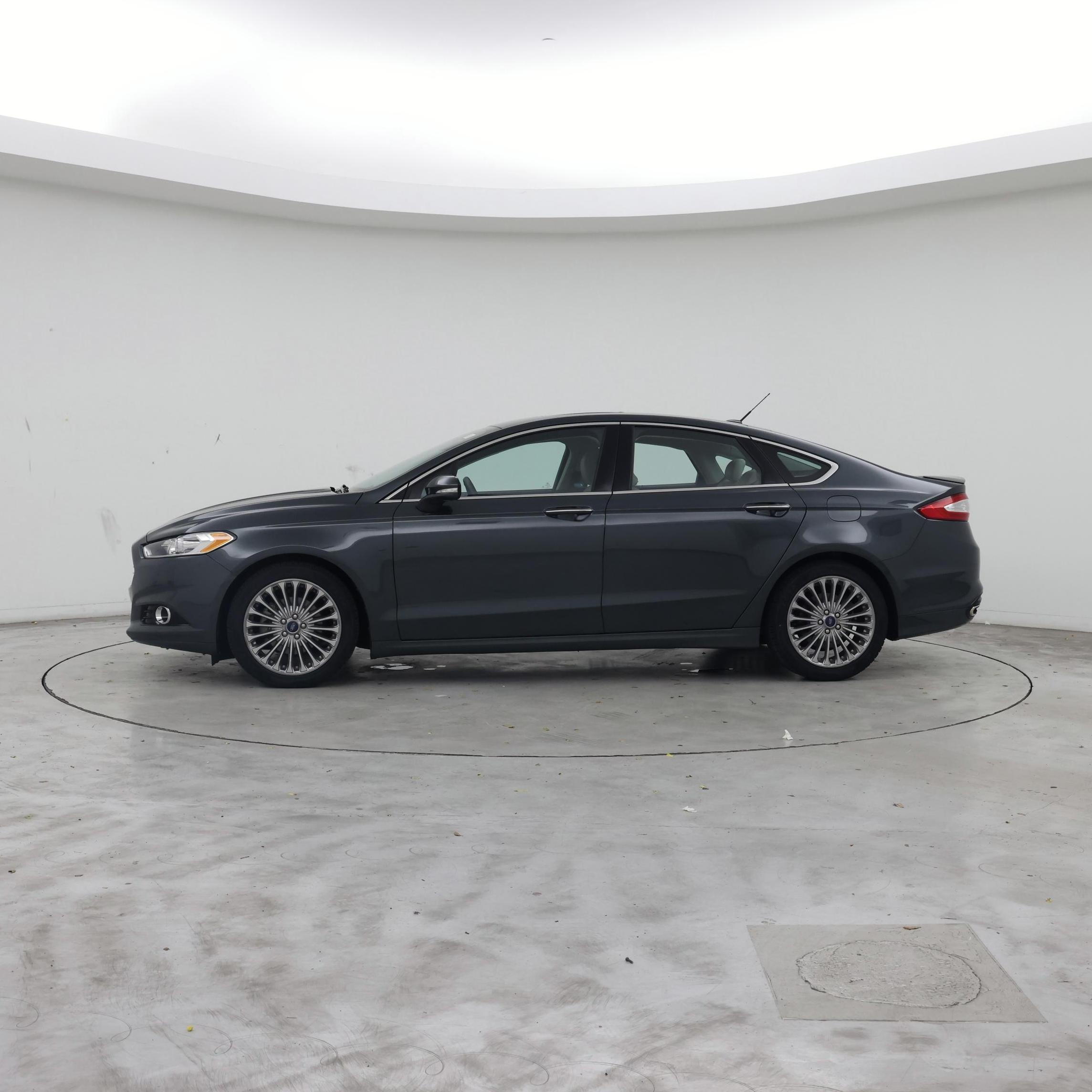 Thumbnail: 2016 Ford Fusion - 3