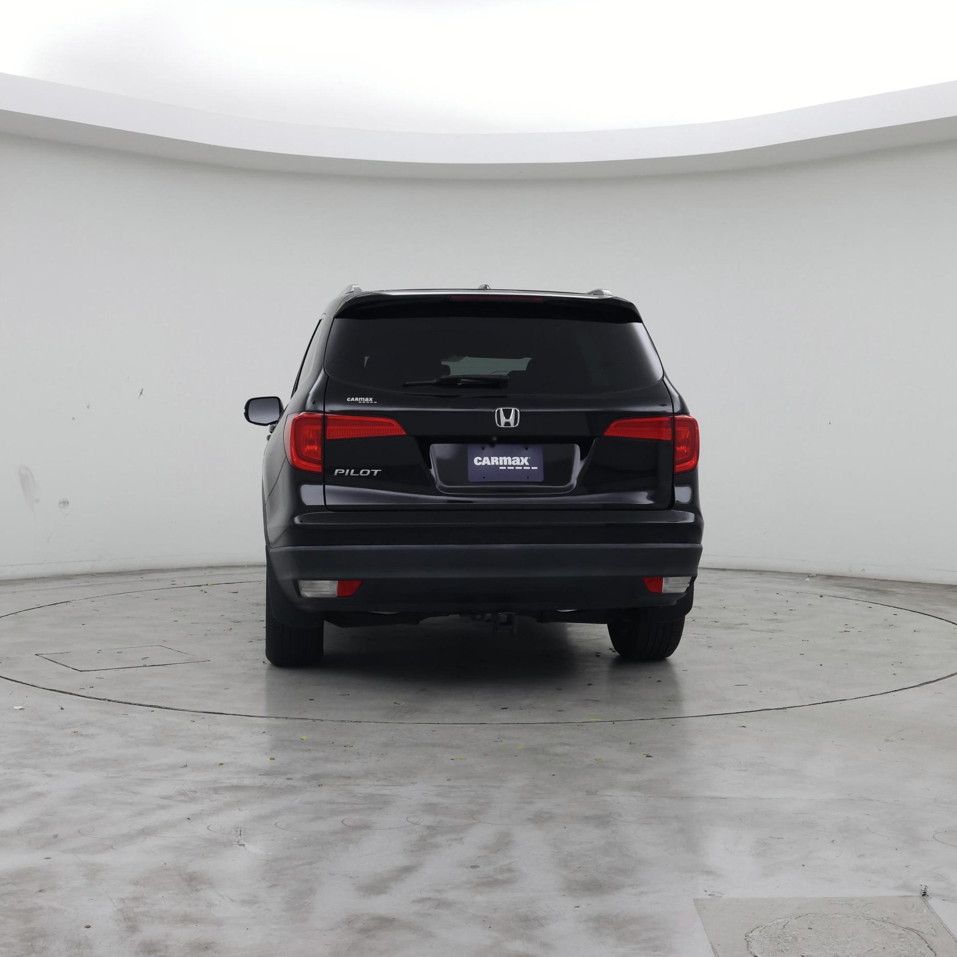 Thumbnail: 2017 Honda Pilot - 6
