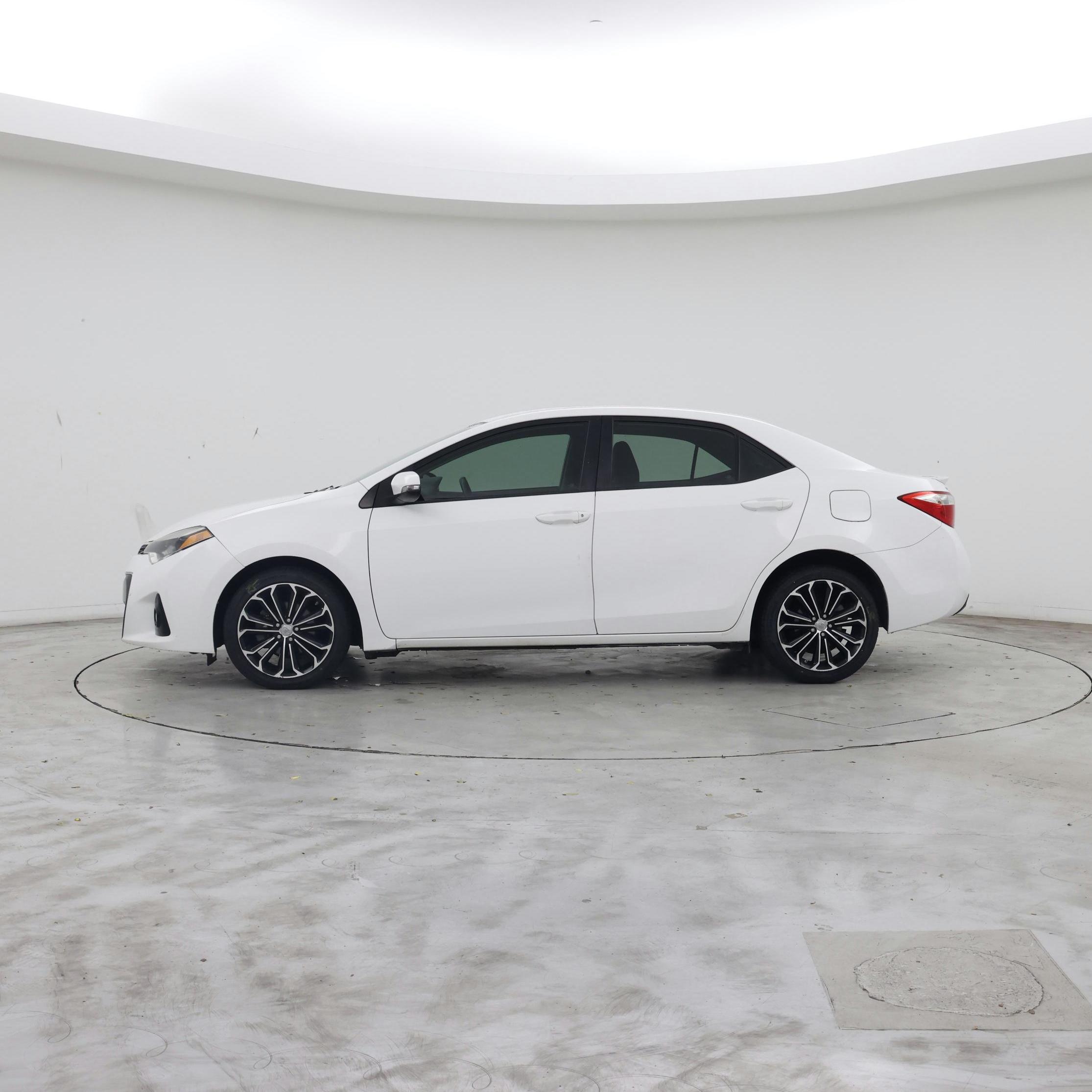 Thumbnail: 2016 Toyota Corolla - 3