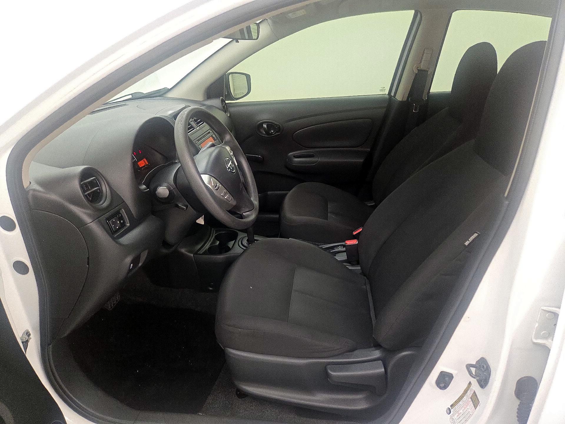 Thumbnail: 2016 Nissan Versa - 11