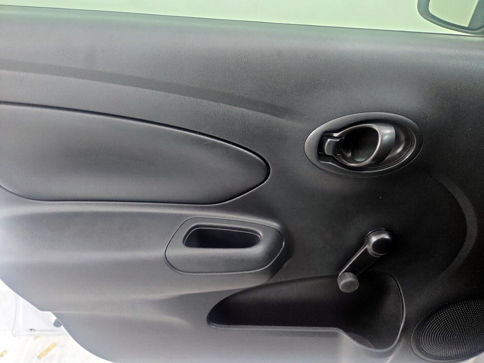 2016 Nissan Versa Sedan S Plus - Photo 13