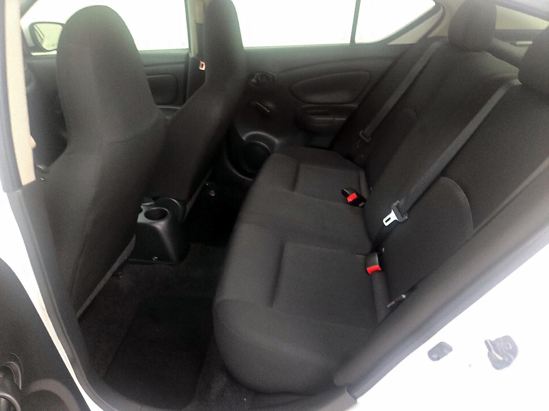 Thumbnail: 2016 Nissan Versa - 17