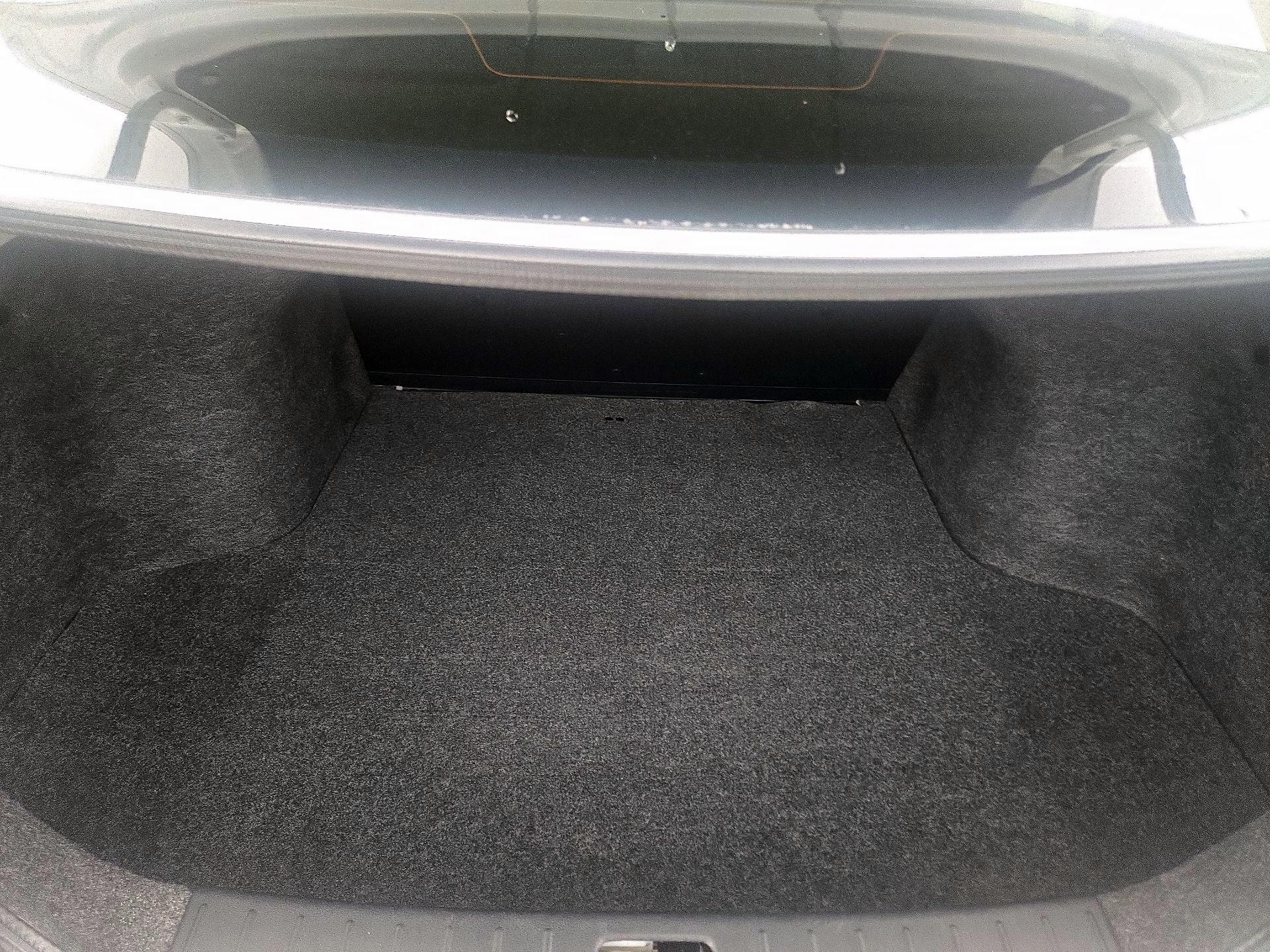 Thumbnail: 2016 Nissan Versa - 18