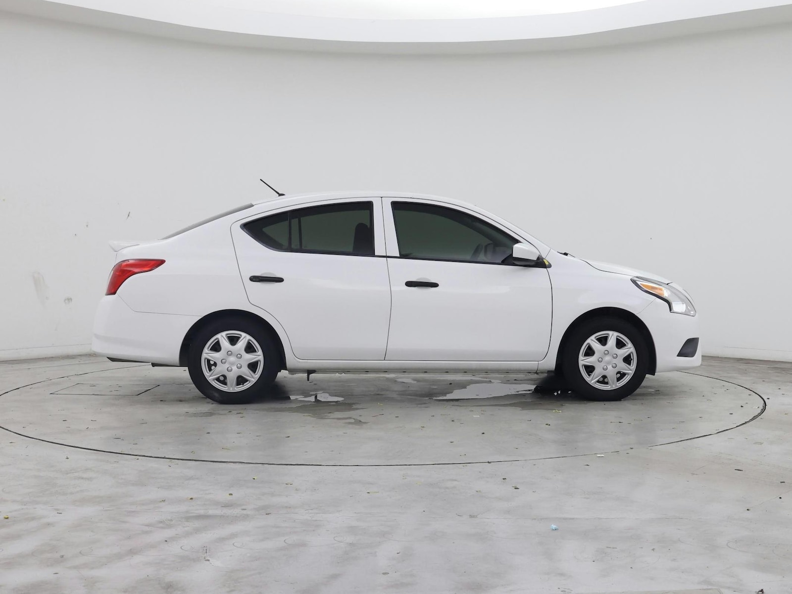 2016 Nissan Versa Sedan S Plus - Photo 8