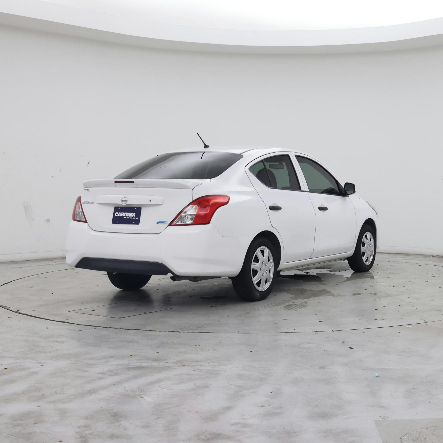 Thumbnail: 2016 Nissan Versa - 8