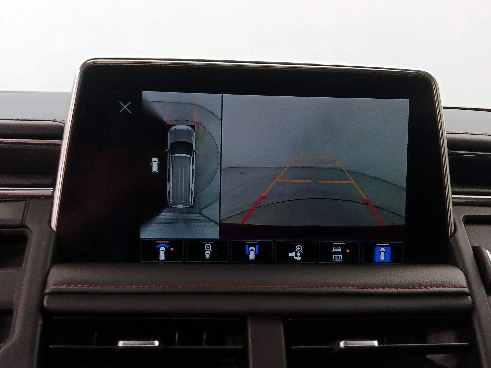 Thumbnail: 2023 Chevrolet Suburban - 15