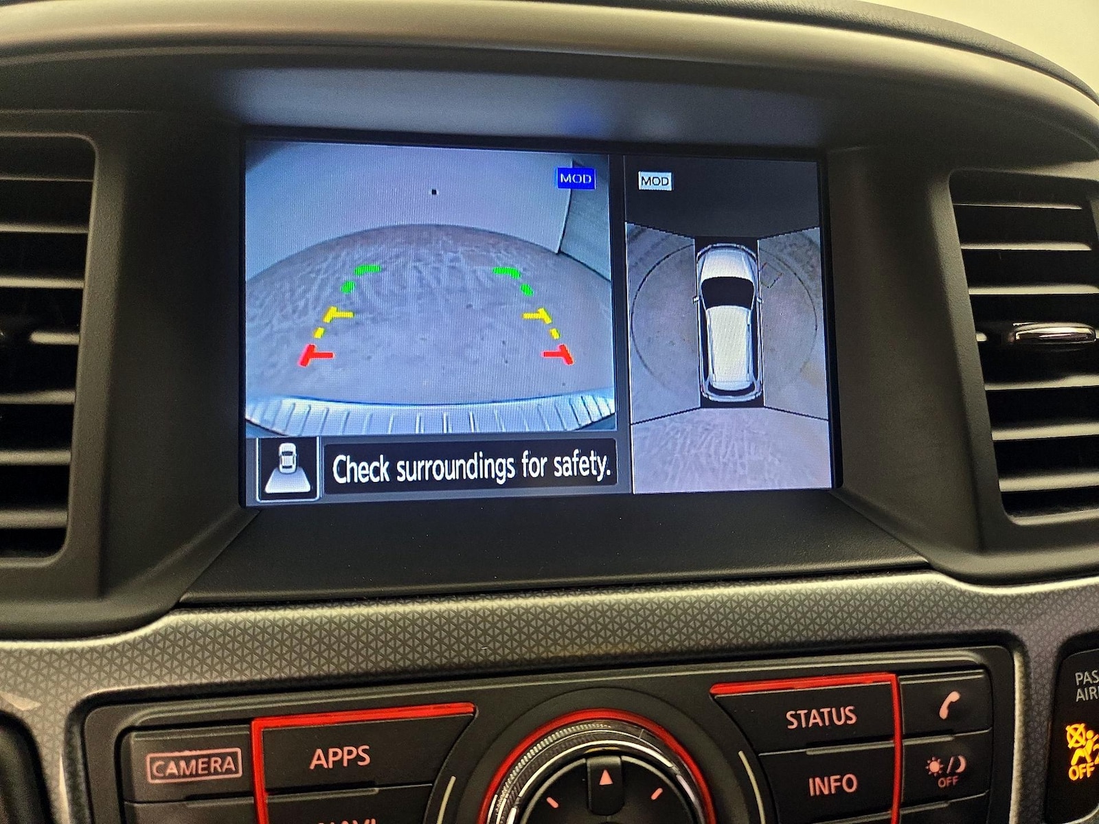 2019 Nissan Pathfinder SL - Photo 16