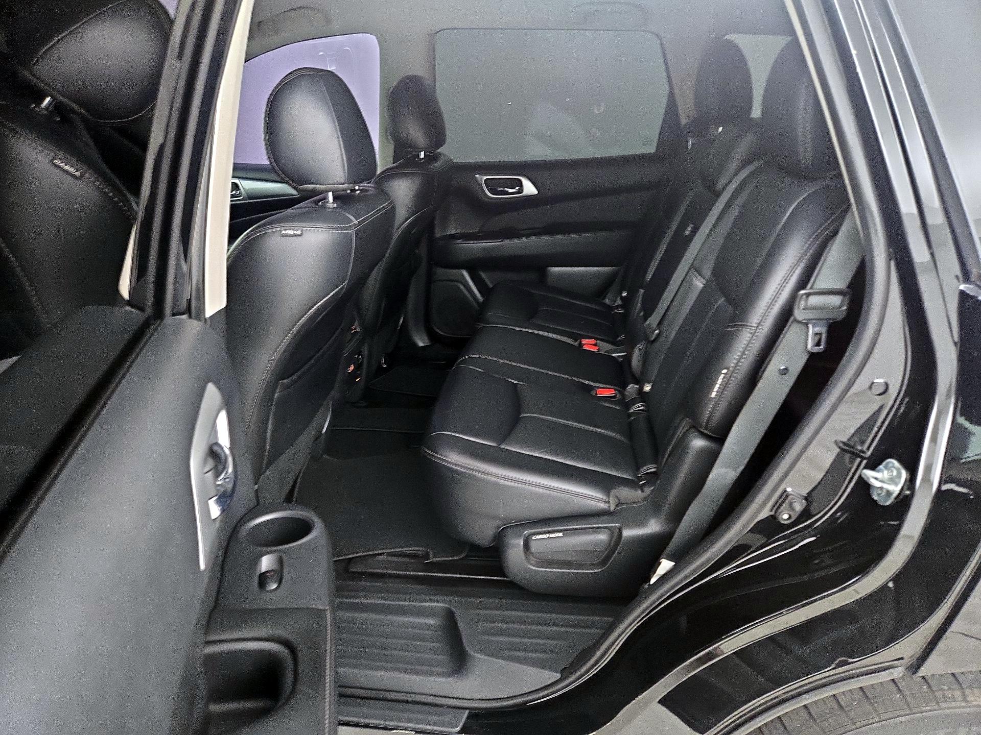 Thumbnail: 2019 Nissan Pathfinder - 20
