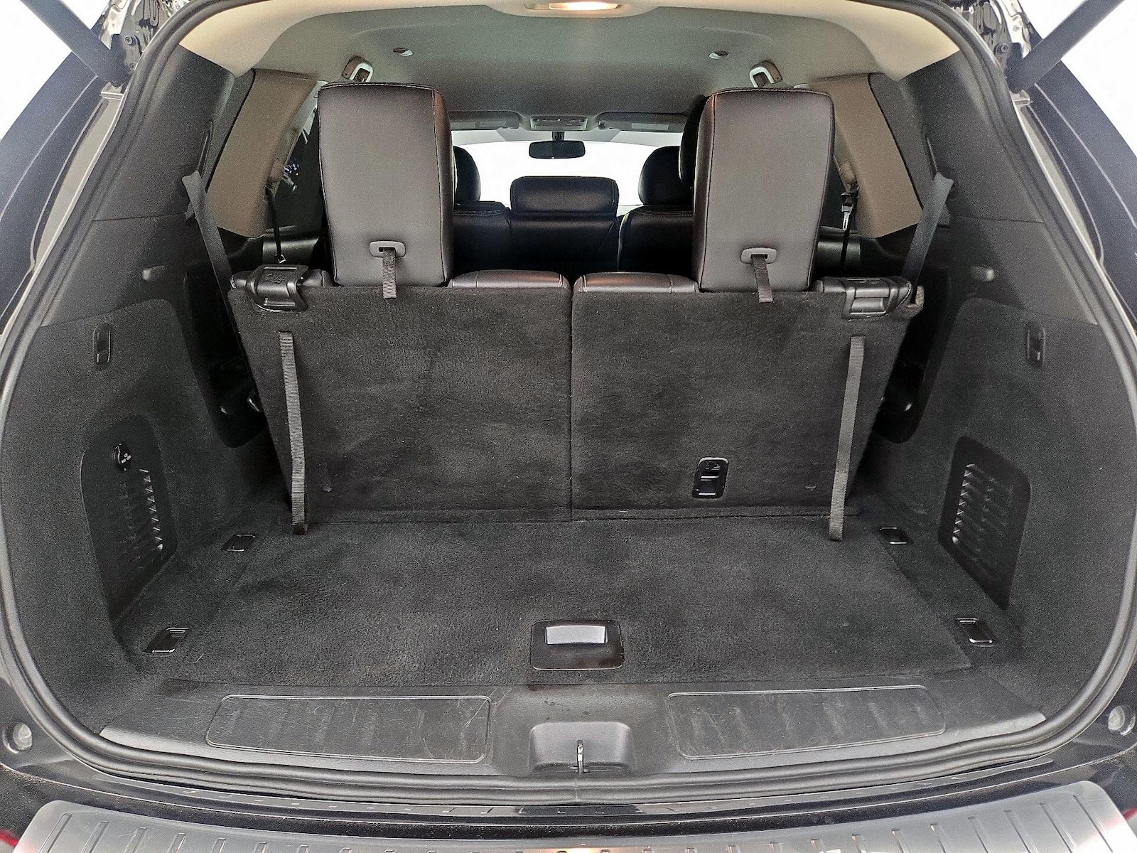 2019 Nissan Pathfinder SL - Photo 23