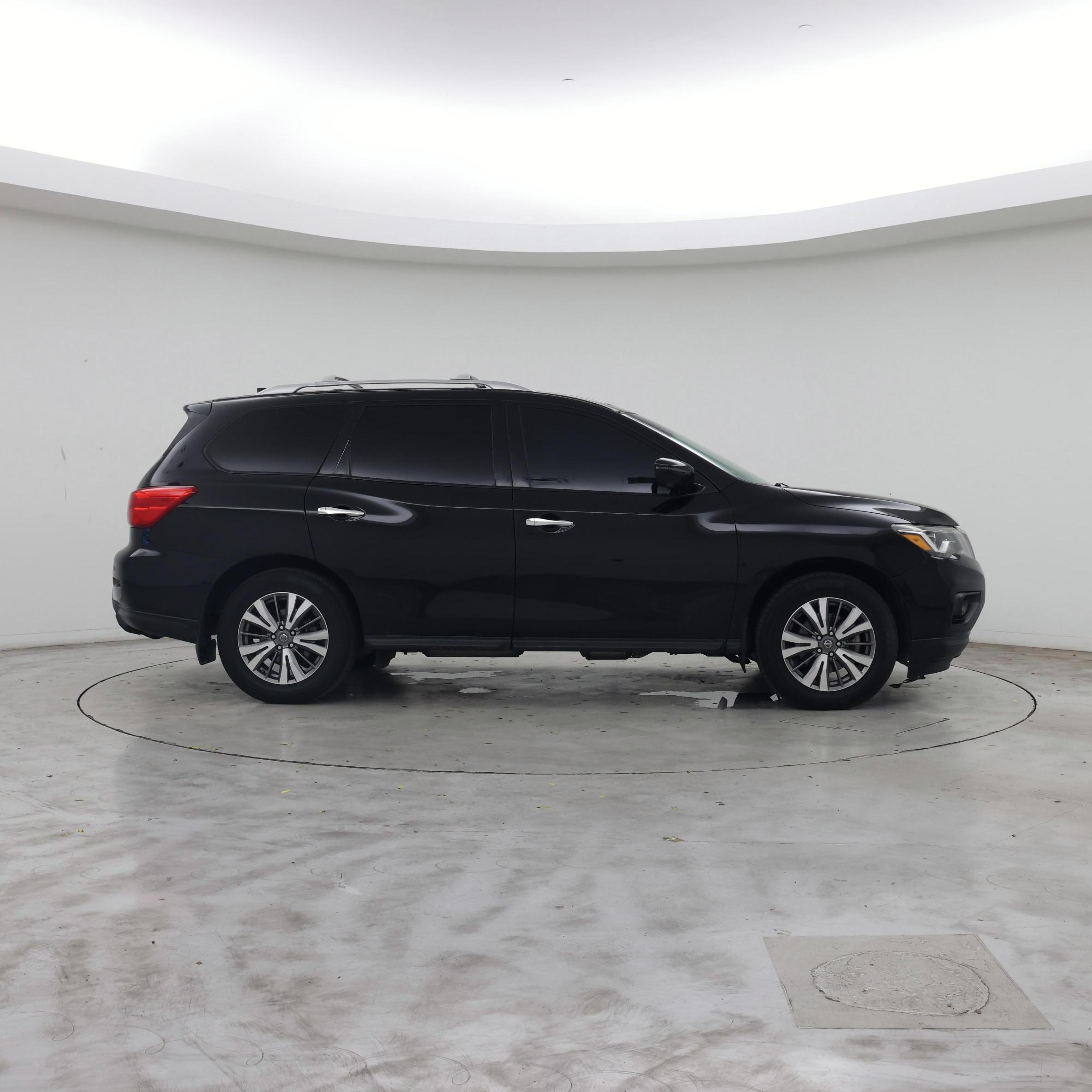 Thumbnail: 2019 Nissan Pathfinder - 7