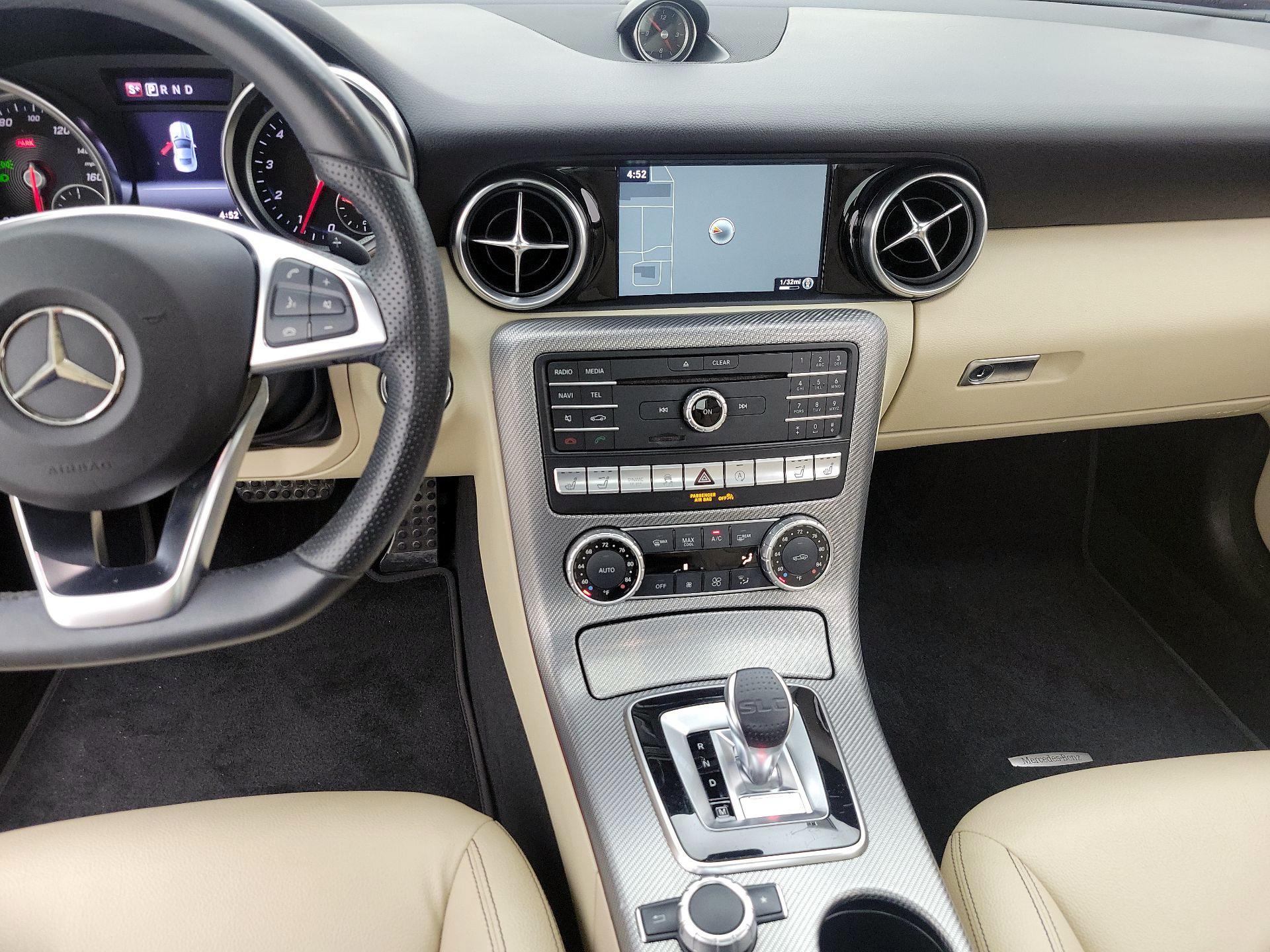 Thumbnail: 2020 Mercedes-Benz SLC - 9