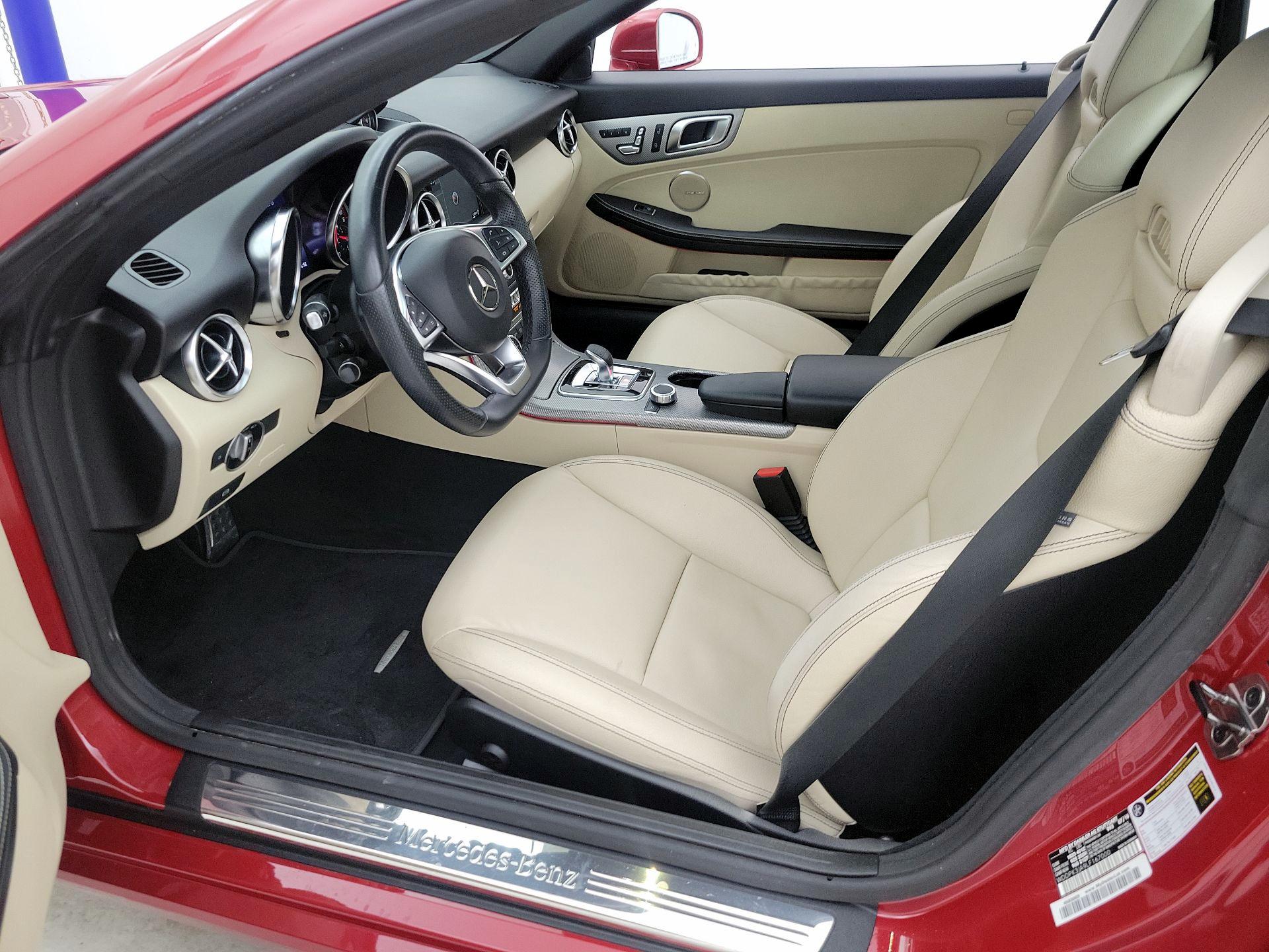 Thumbnail: 2020 Mercedes-Benz SLC - 11