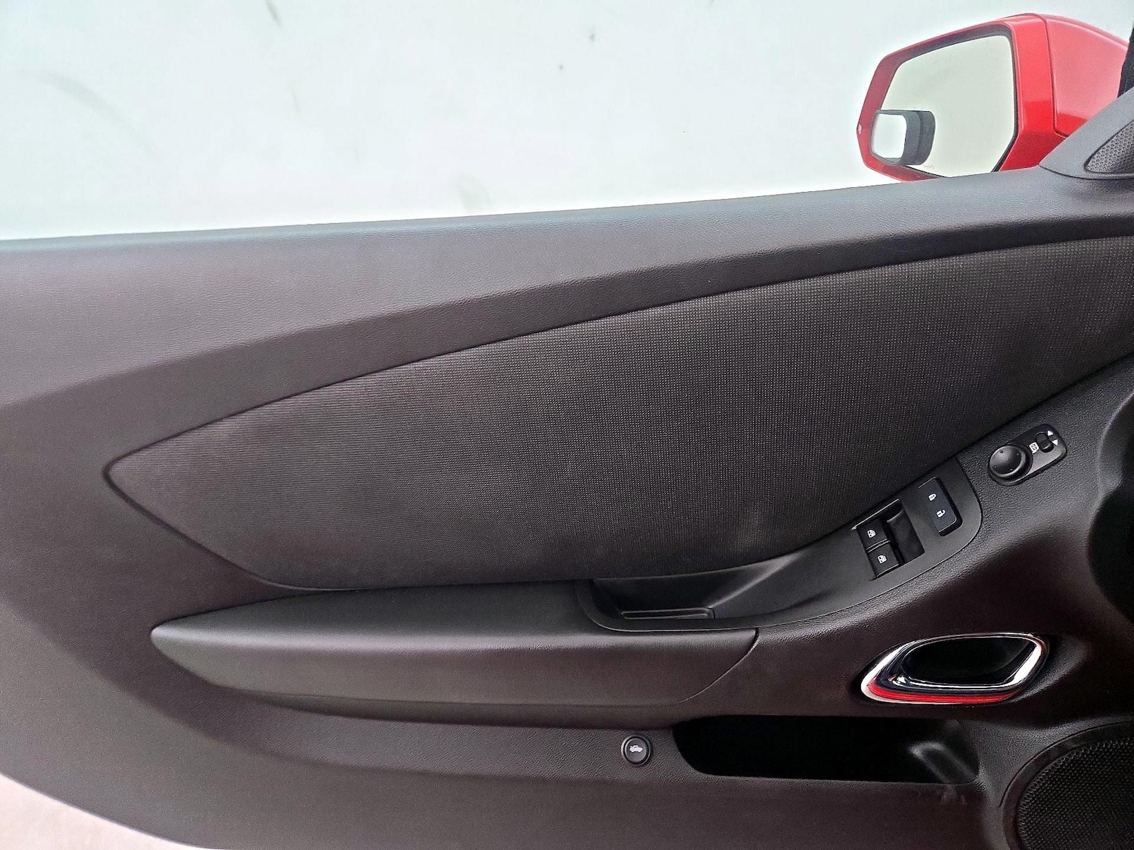 2015 Chevrolet Camaro 1LT - Photo 13