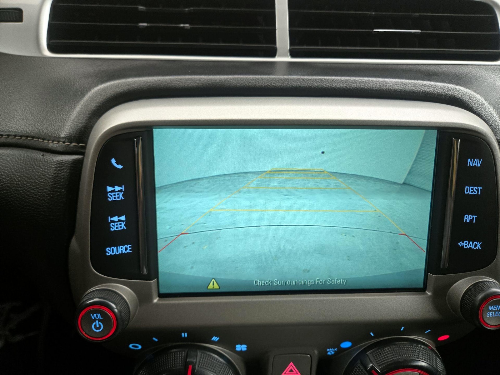 2015 Chevrolet Camaro 1LT - Photo 14