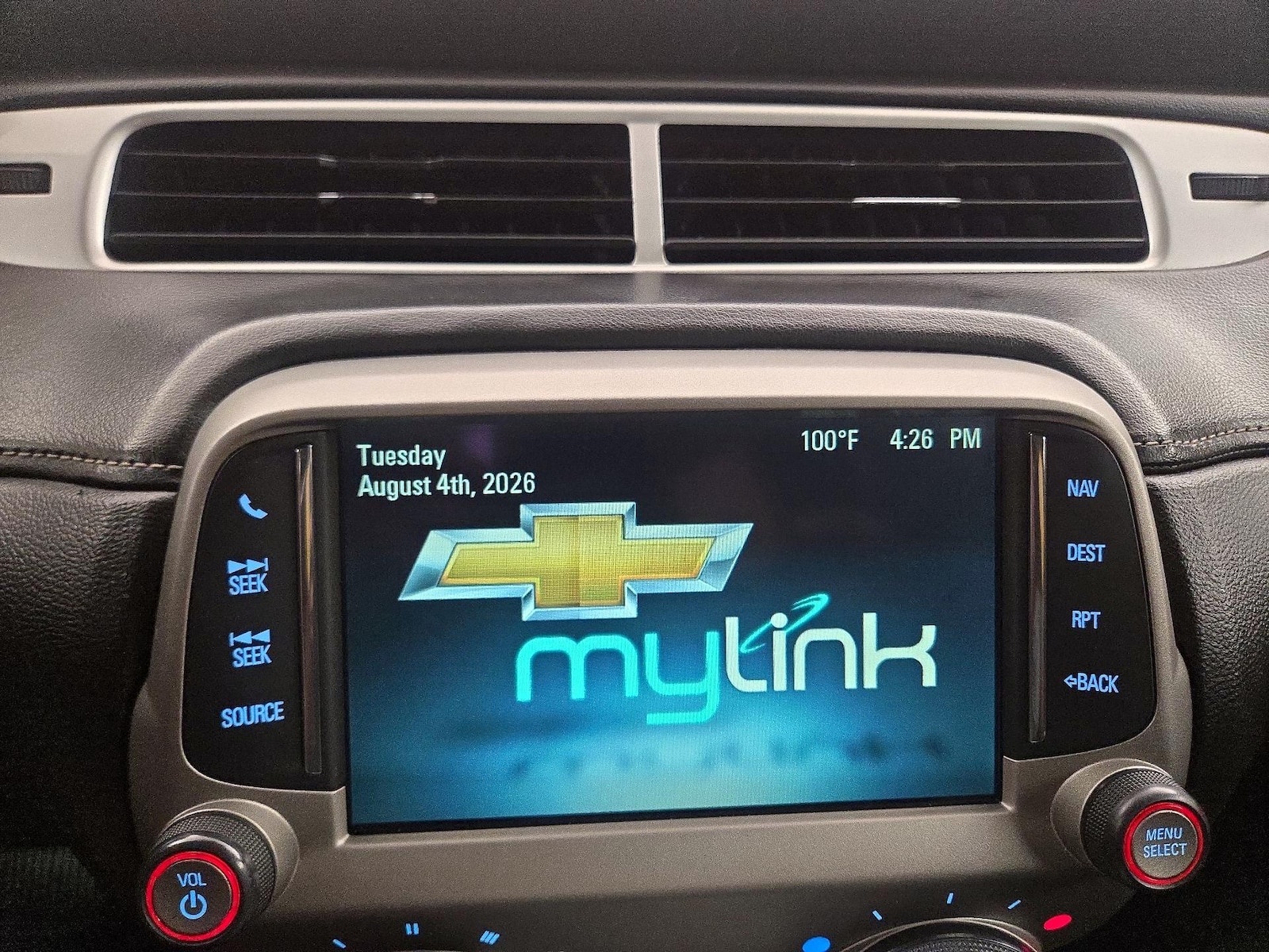 2015 Chevrolet Camaro 1LT - Photo 15