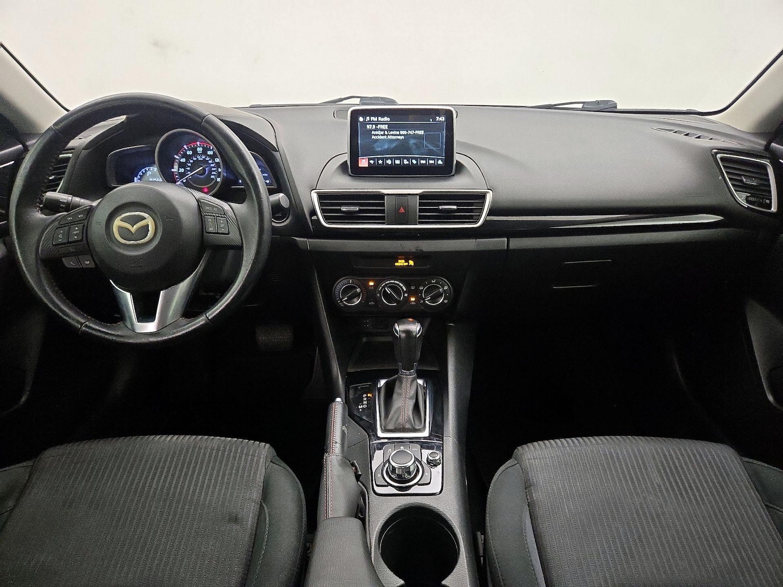2016 Mazda MAZDA3 i Touring - Photo 10